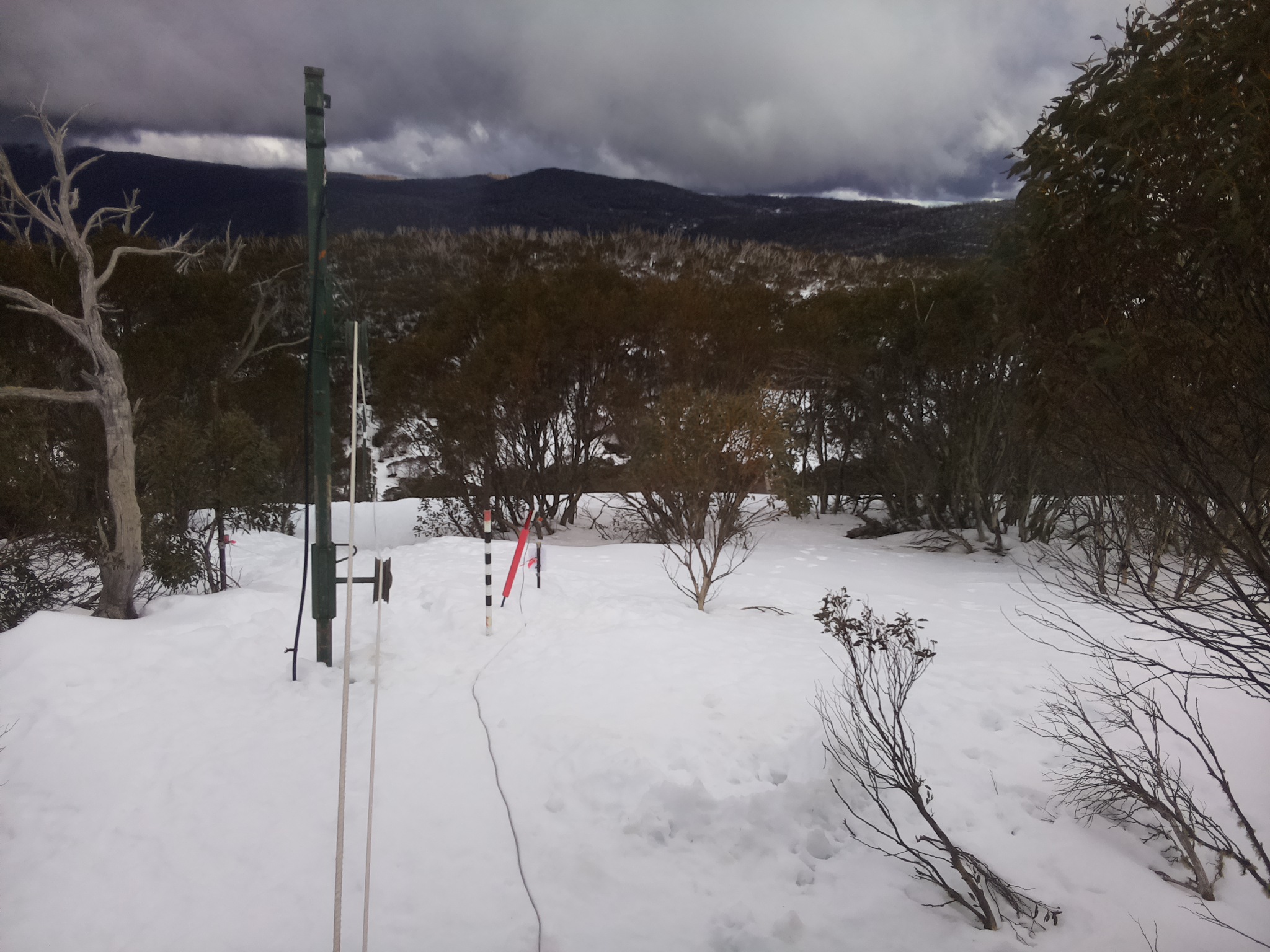 Bogong Web Cam 1:00pm Wednesday 13th of August 2025