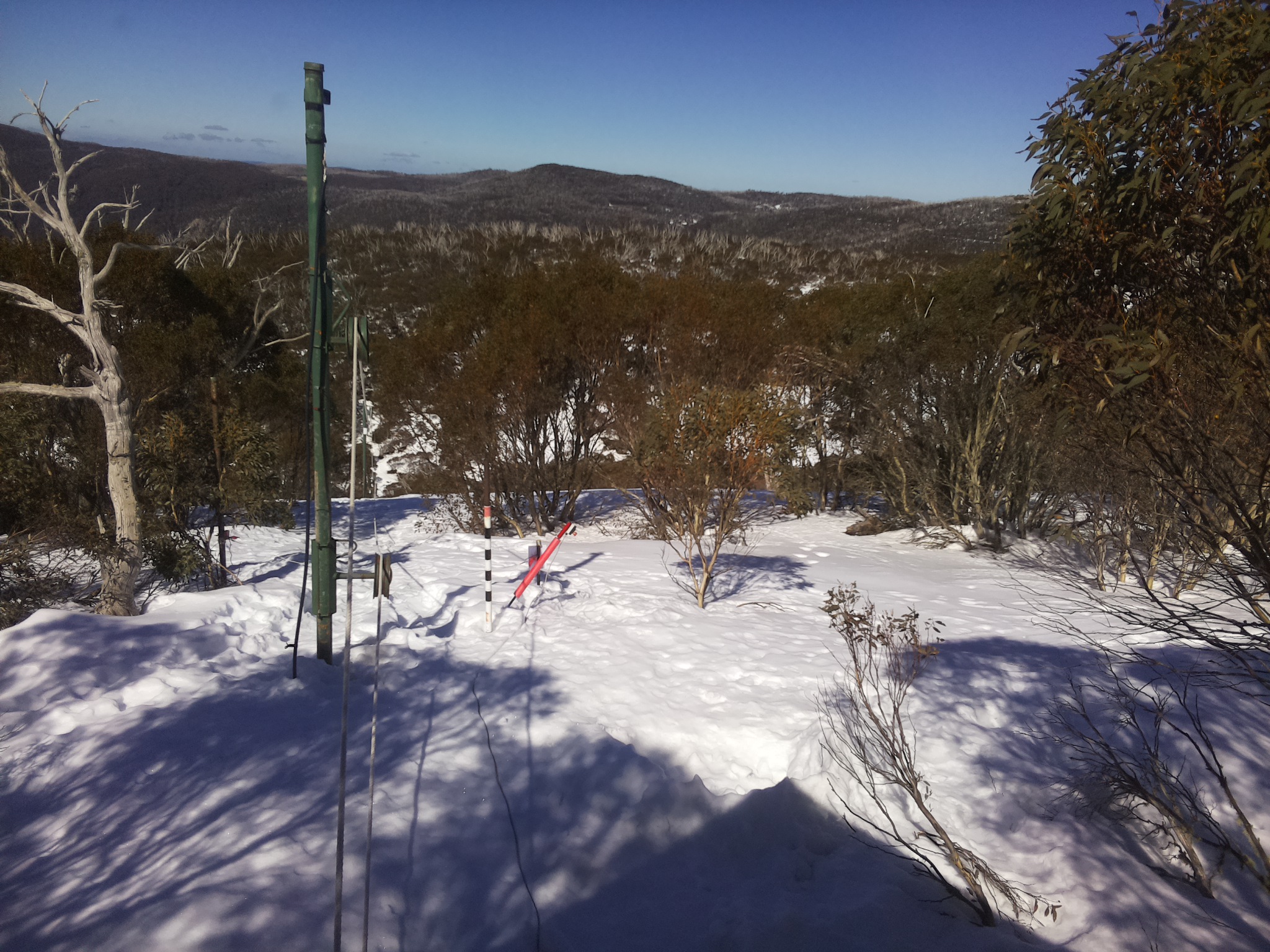 Bogong Web Cam 12:30pm Thursday 14th of August 2025