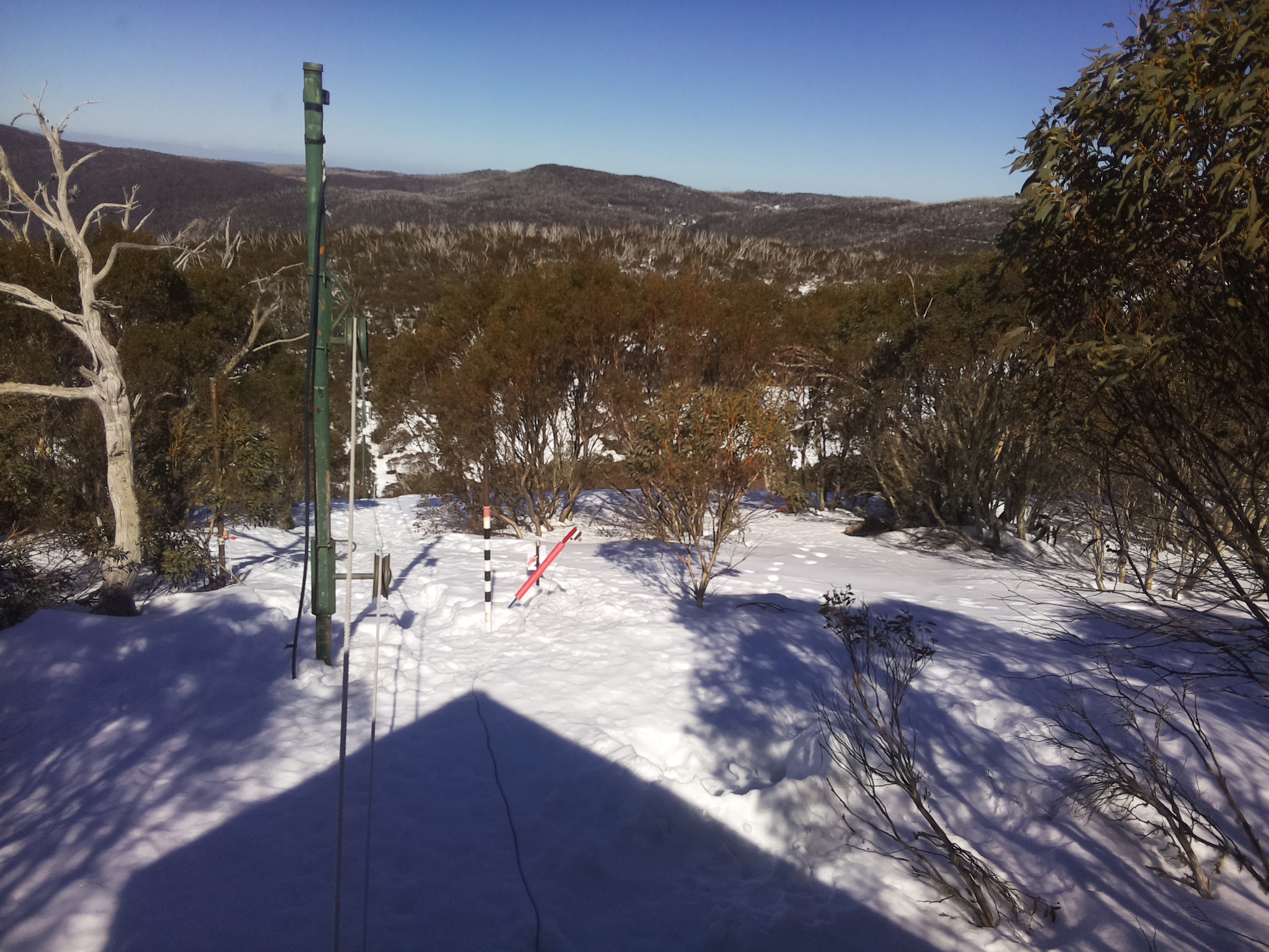 Bogong Web Cam 1:40pm Thursday 14th of August 2025