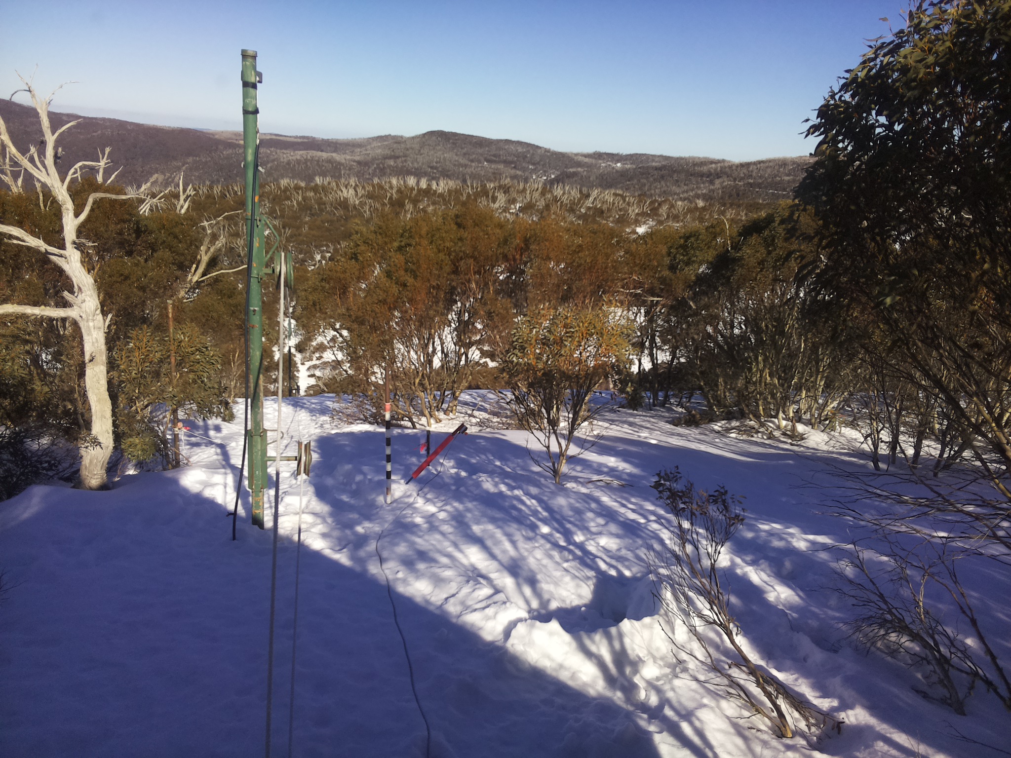 Bogong Web Cam 2:50pm Thursday 14th of August 2025