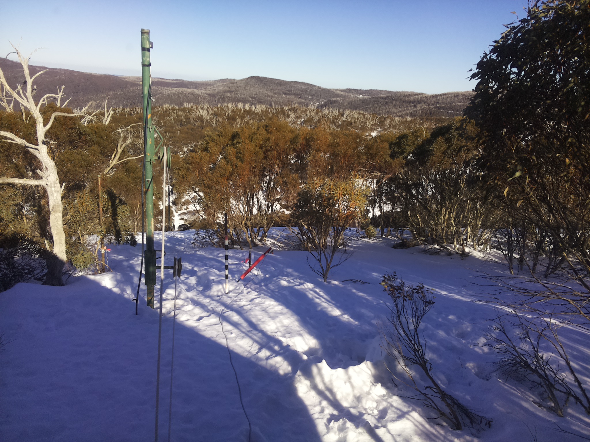 Bogong Web Cam 3:20pm Thursday 14th of August 2025
