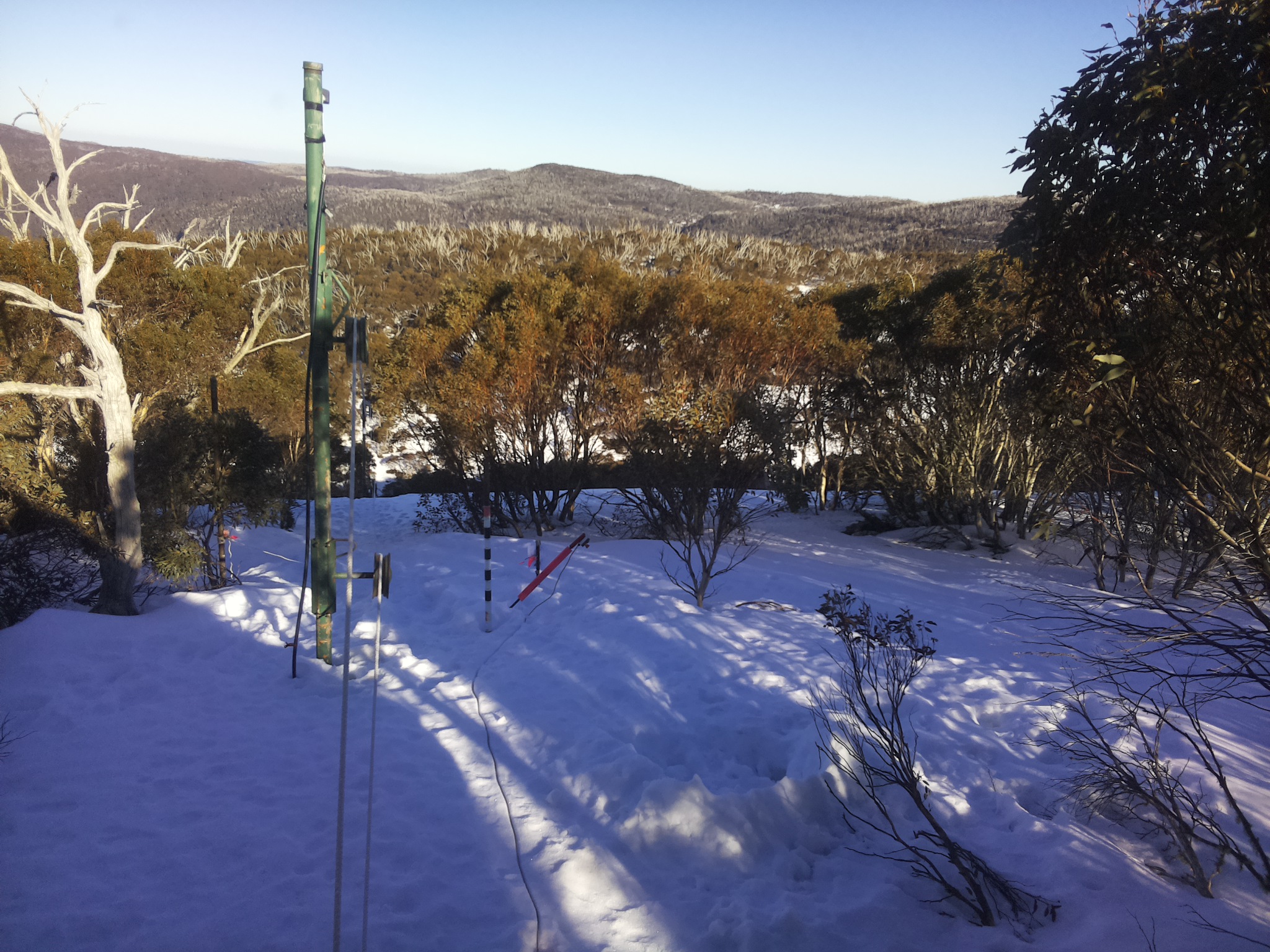 Bogong Web Cam 3:50pm Thursday 14th of August 2025