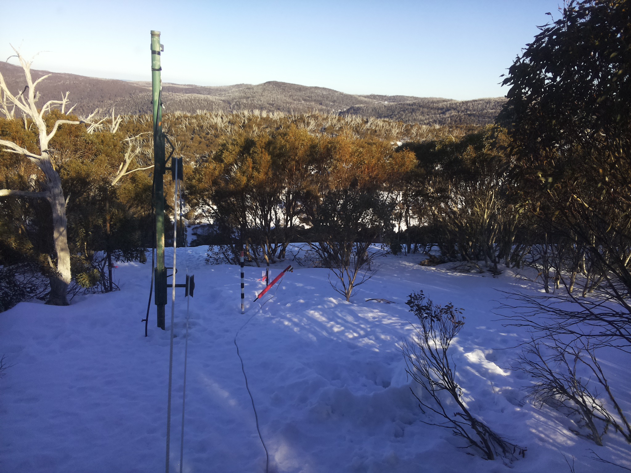 Bogong Web Cam 4:10pm Thursday 14th of August 2025