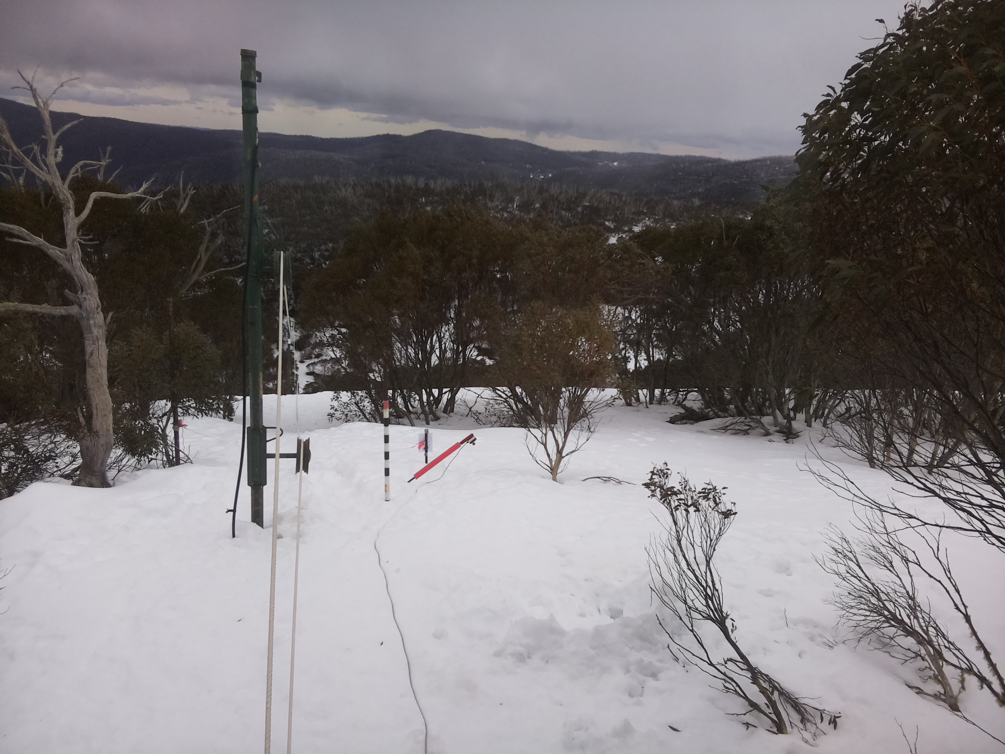 Bogong Web Cam 1:10pm Friday 15th of August 2025