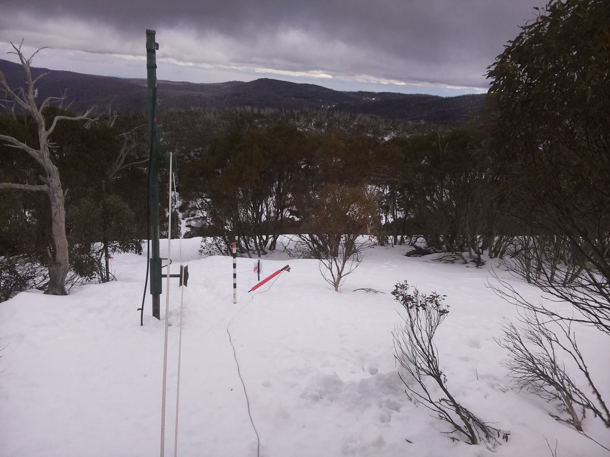 Bogong Web Cam 2:50pm Friday 15th of August 2025