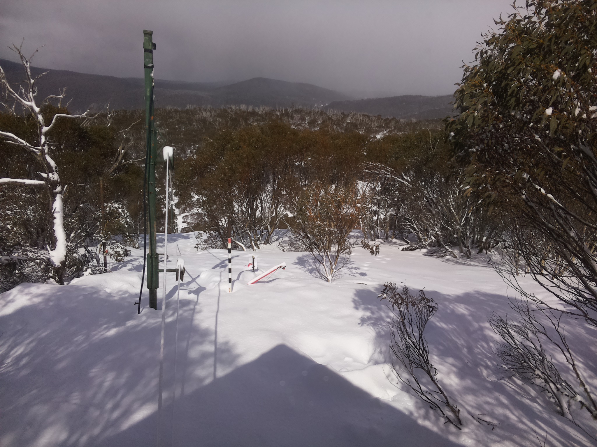 Bogong Web Cam 1:10pm Saturday 16th of August 2025