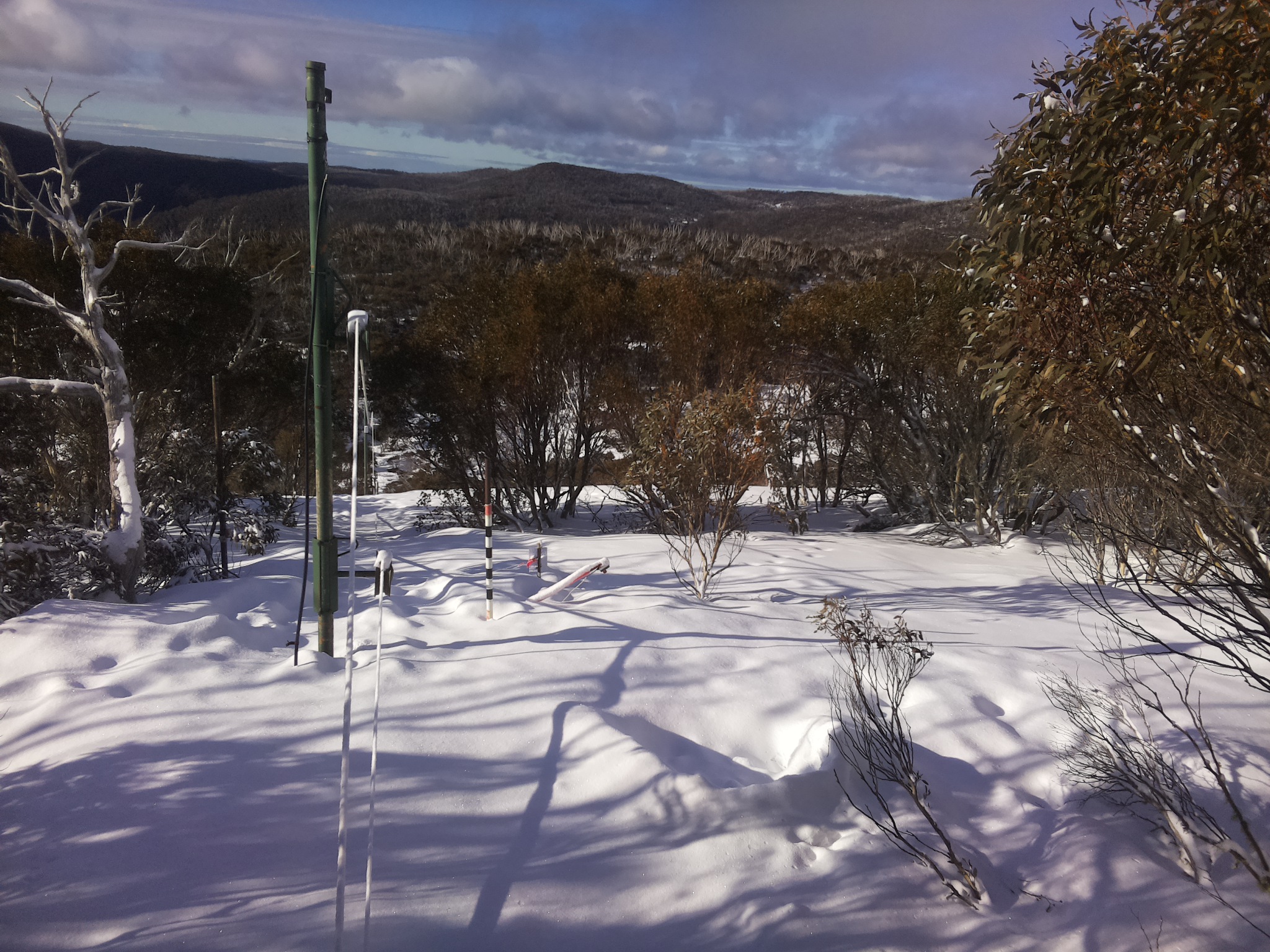 Bogong Web Cam 8:50am Sunday 17th of August 2025