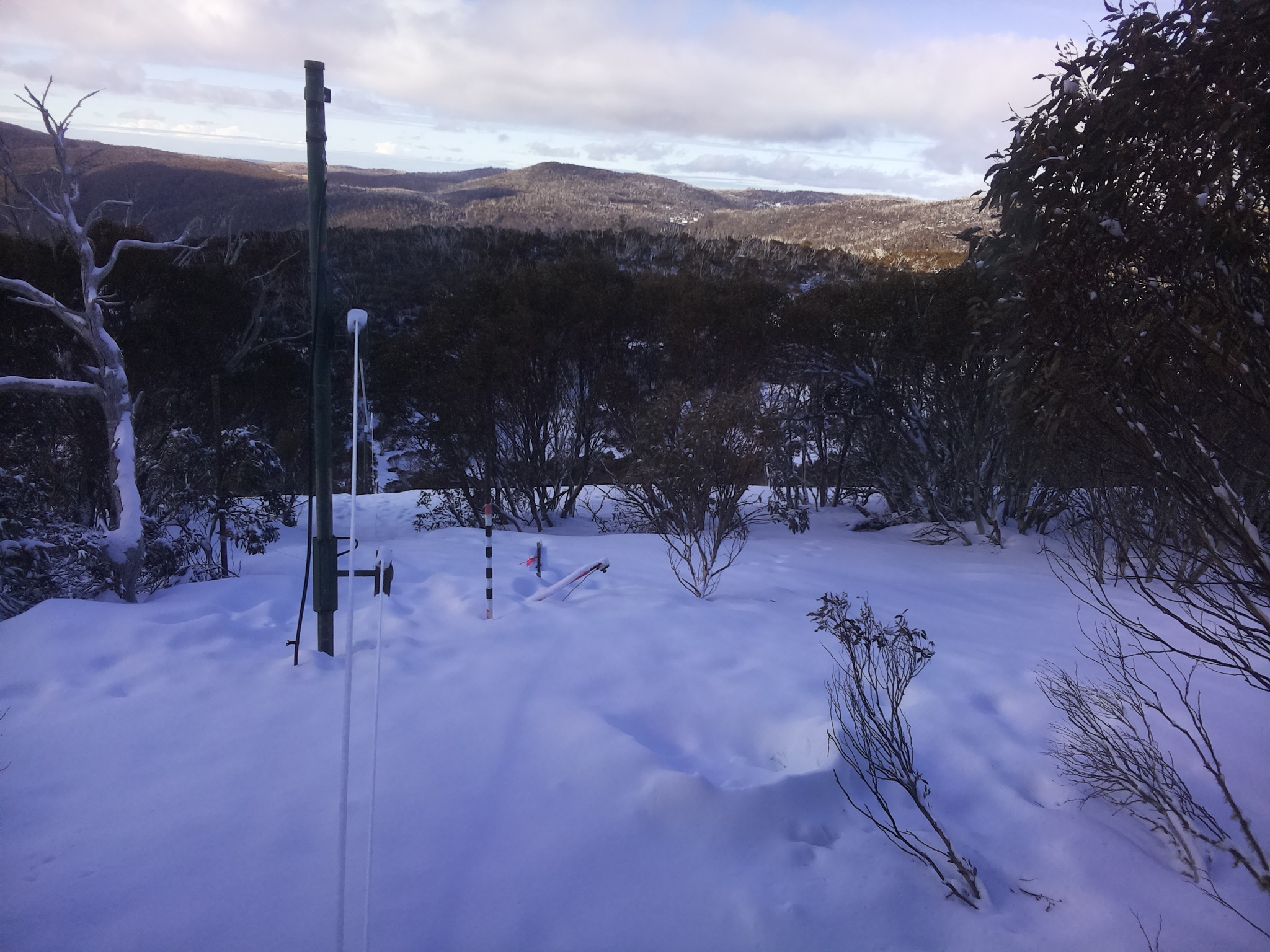 Bogong Web Cam 9:20am Sunday 17th of August 2025