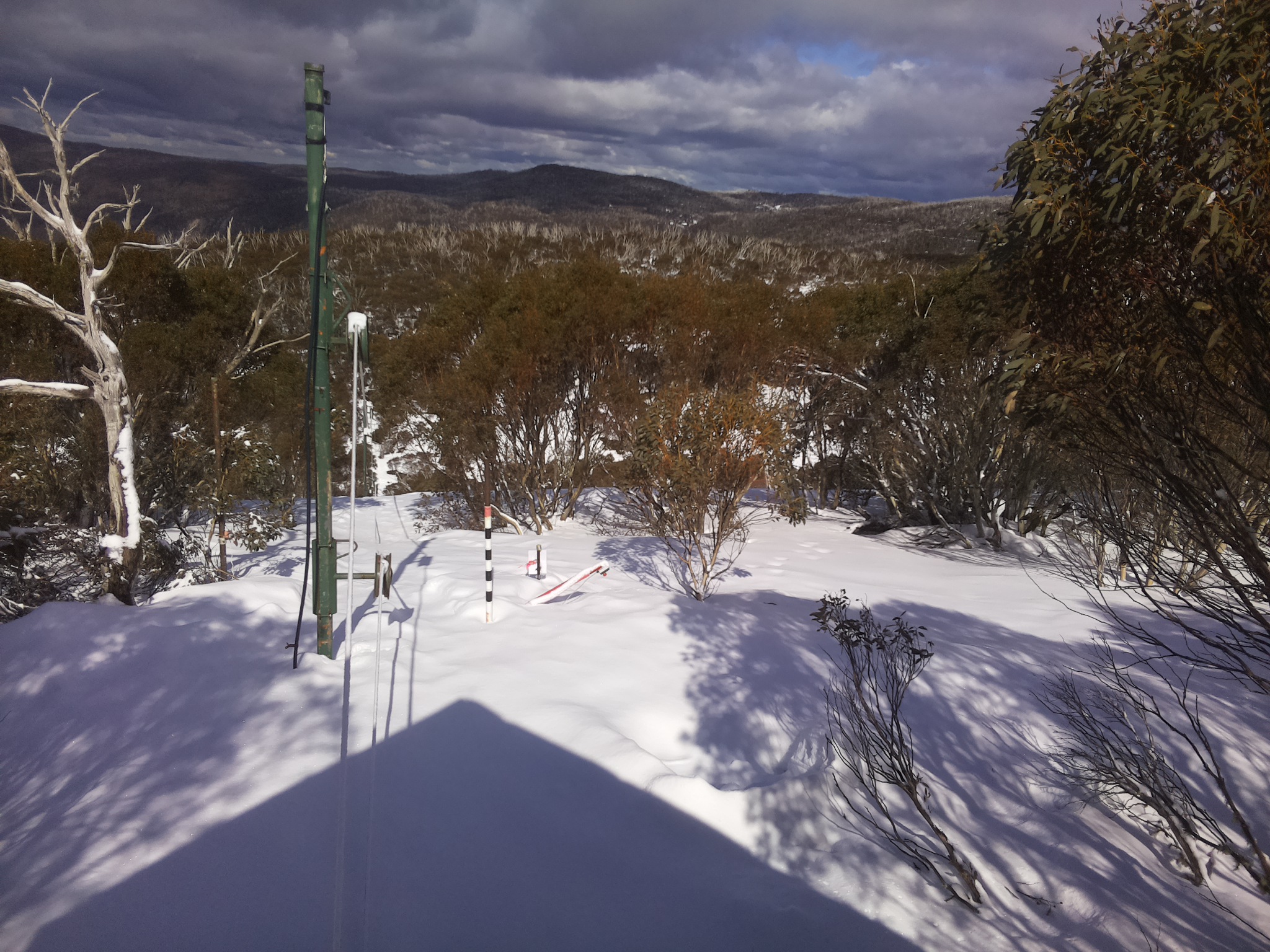 Bogong Web Cam 1:40pm Sunday 17th of August 2025