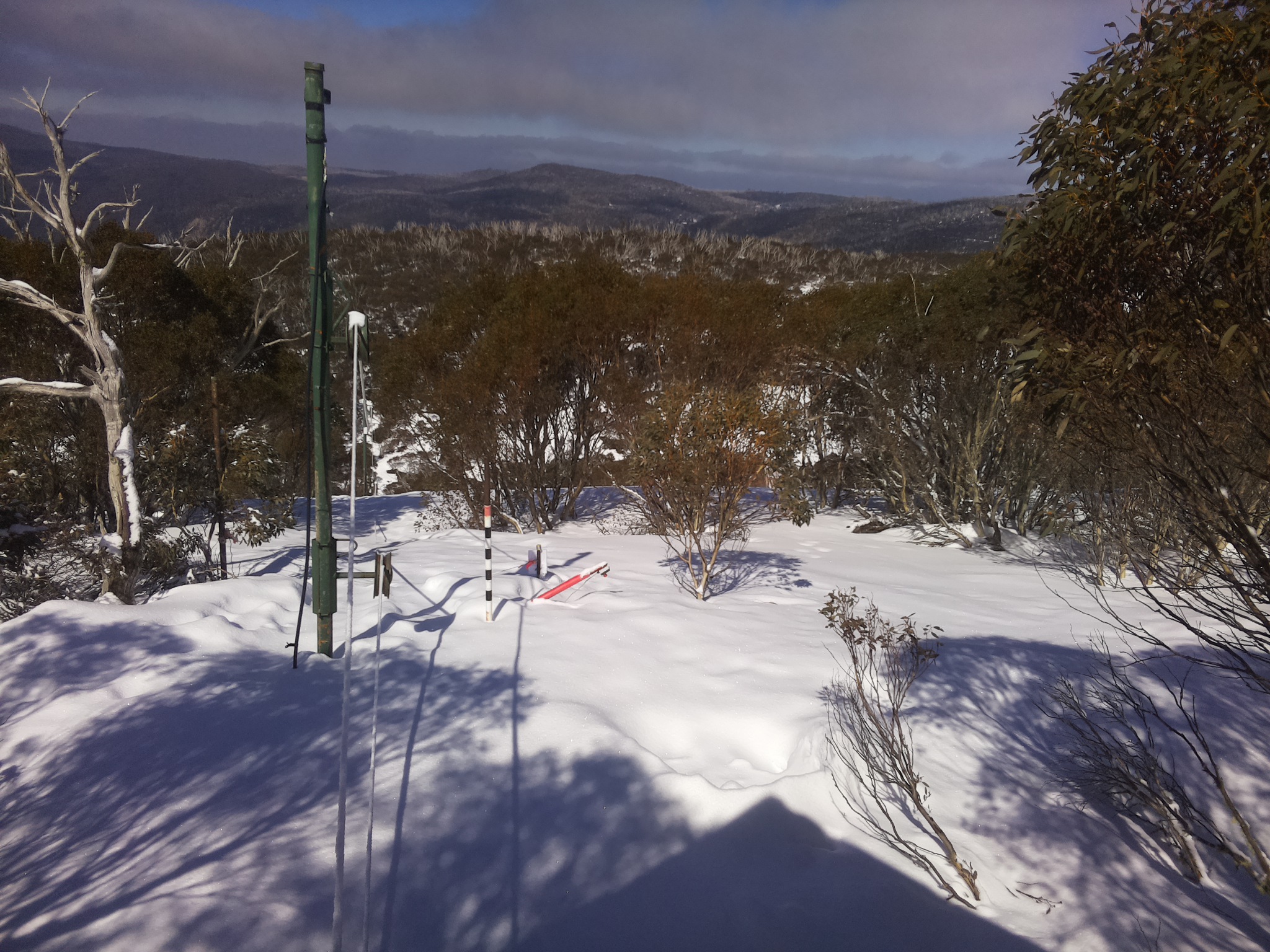 Bogong Web Cam 12:30pm Monday 18th of August 2025