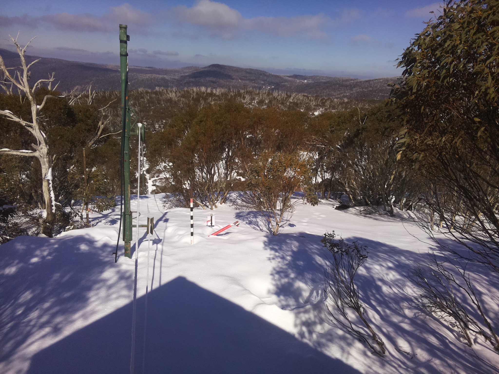 Bogong Web Cam 1:40pm Monday 18th of August 2025