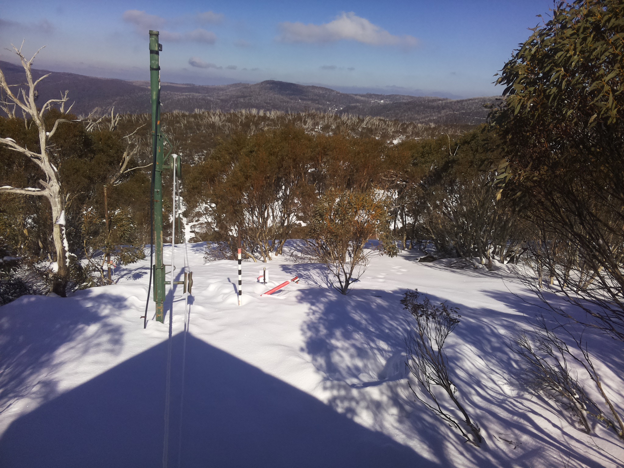 Bogong Web Cam 2:00pm Monday 18th of August 2025
