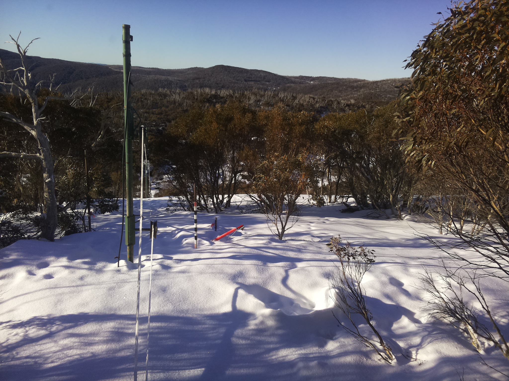 Bogong Web Cam 8:20am Tuesday 19th of August 2025