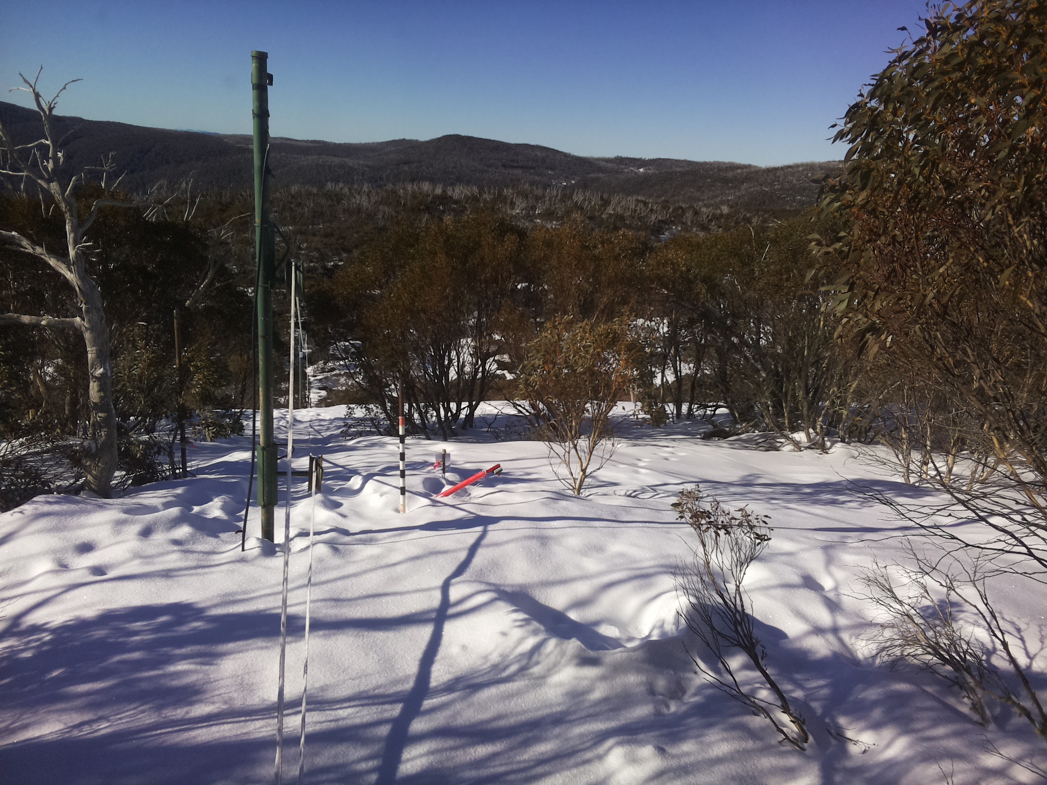 Bogong Web Cam 9:10am Tuesday 19th of August 2025
