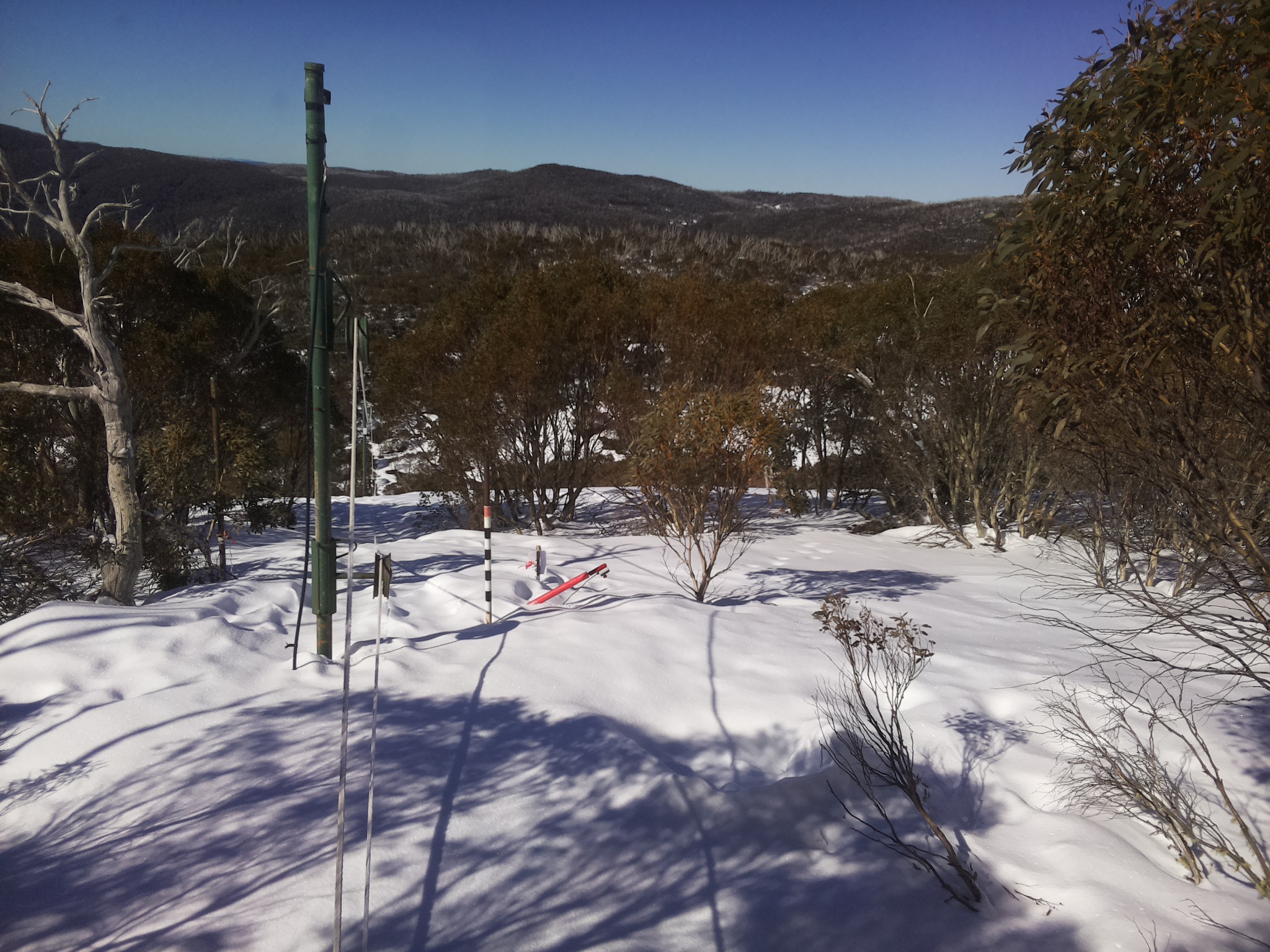 Bogong Web Cam 10:40am Tuesday 19th of August 2025