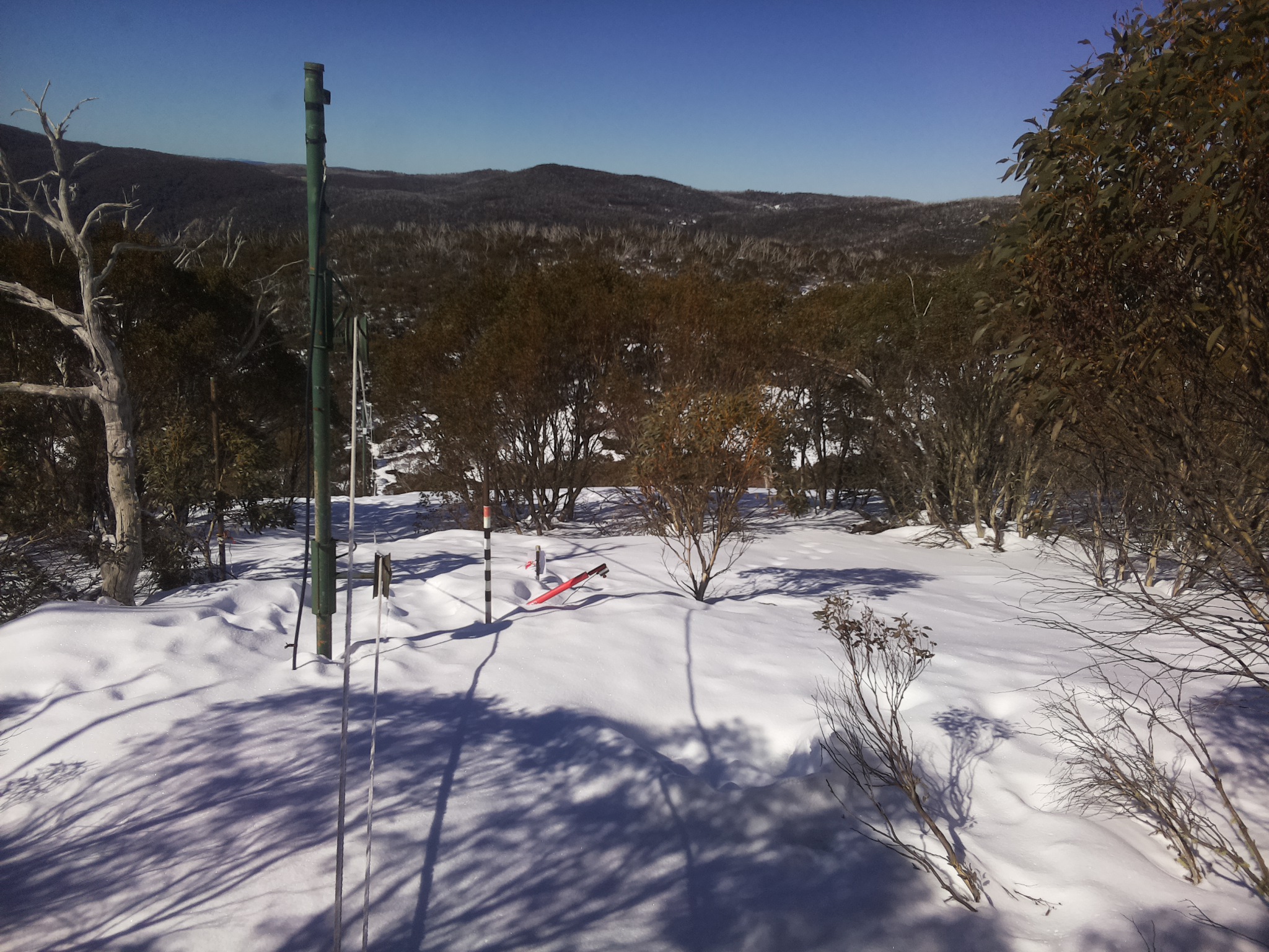 Bogong Web Cam 10:50am Tuesday 19th of August 2025