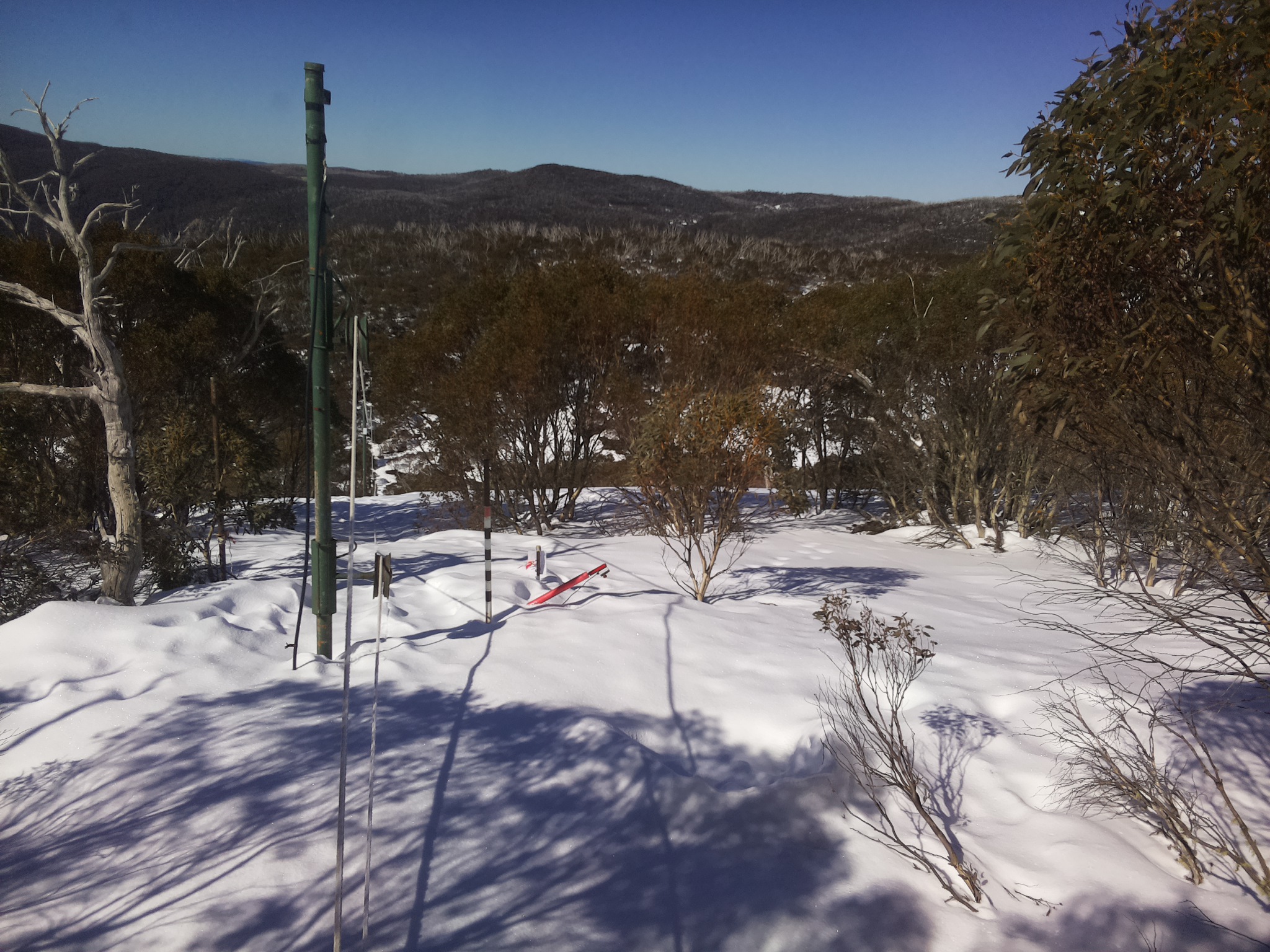 Bogong Web Cam 11:00am Tuesday 19th of August 2025
