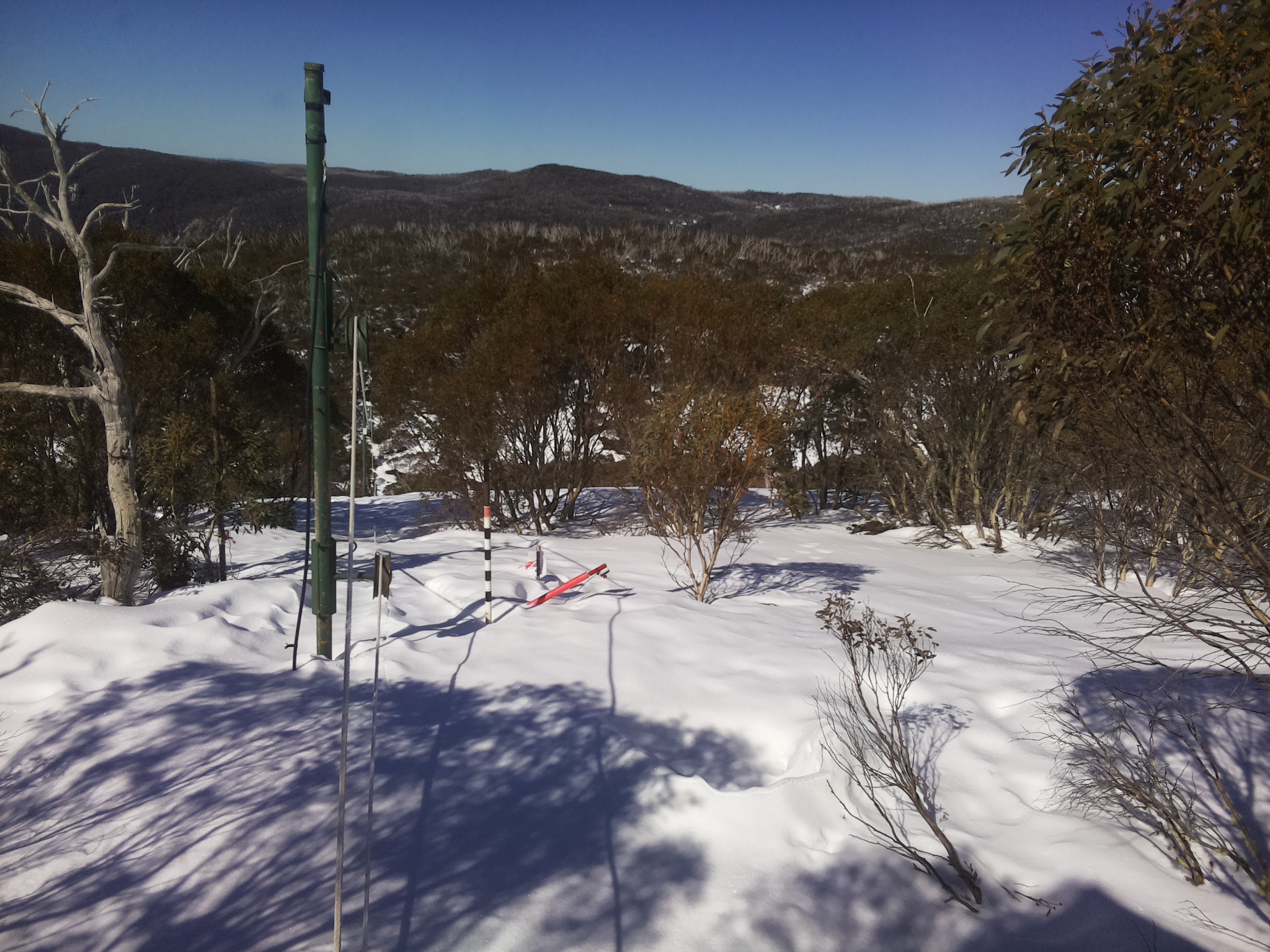Bogong Web Cam 11:30am Tuesday 19th of August 2025