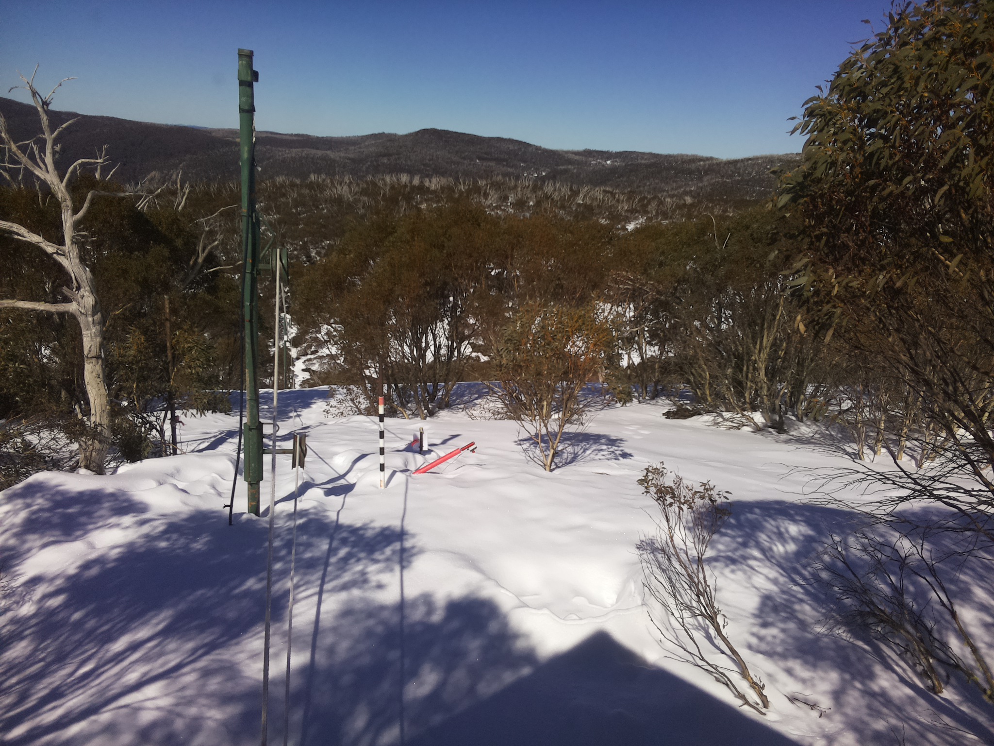 Bogong Web Cam 12:30pm Tuesday 19th of August 2025