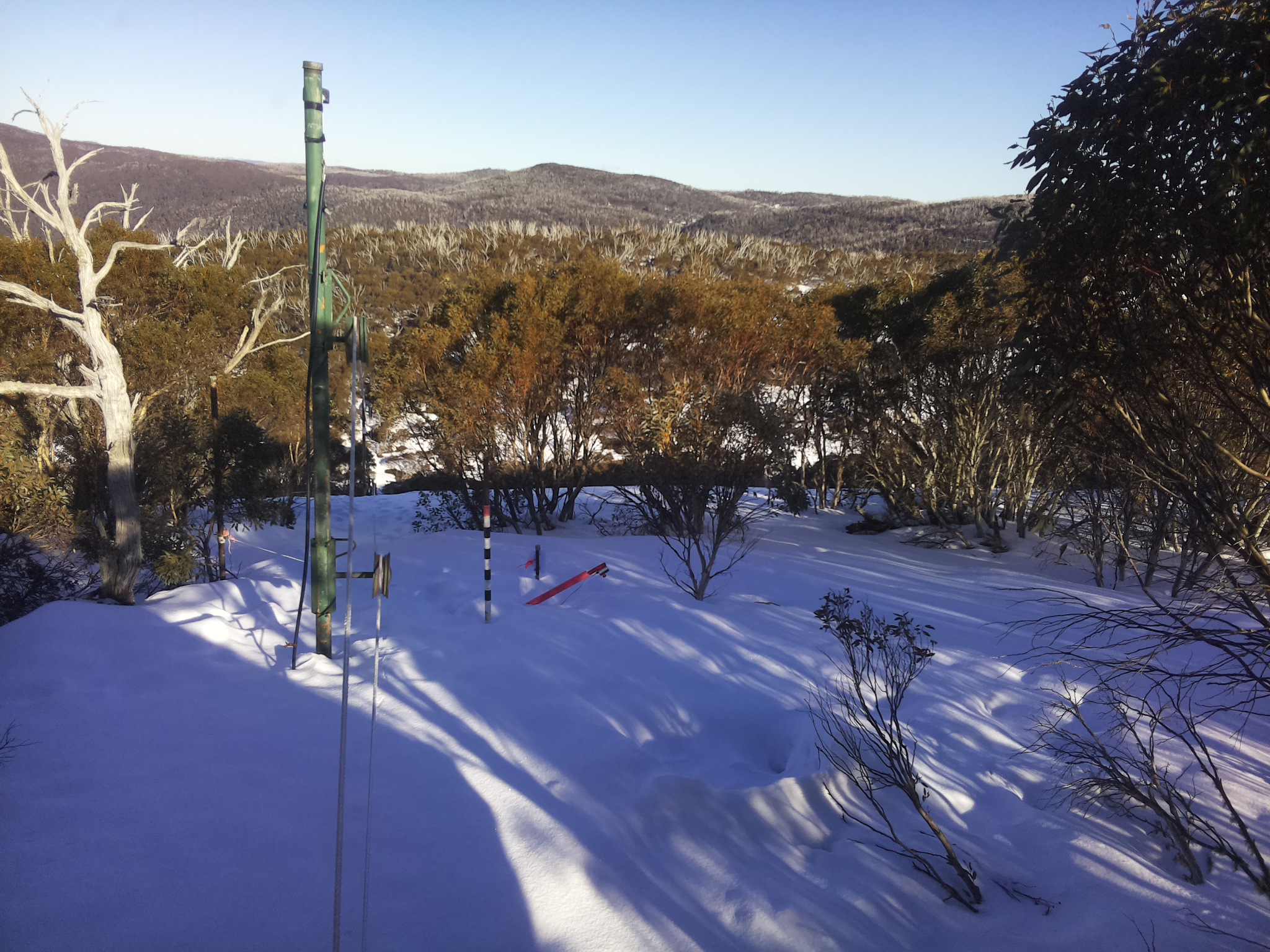 Bogong Web Cam 3:50pm Tuesday 19th of August 2025