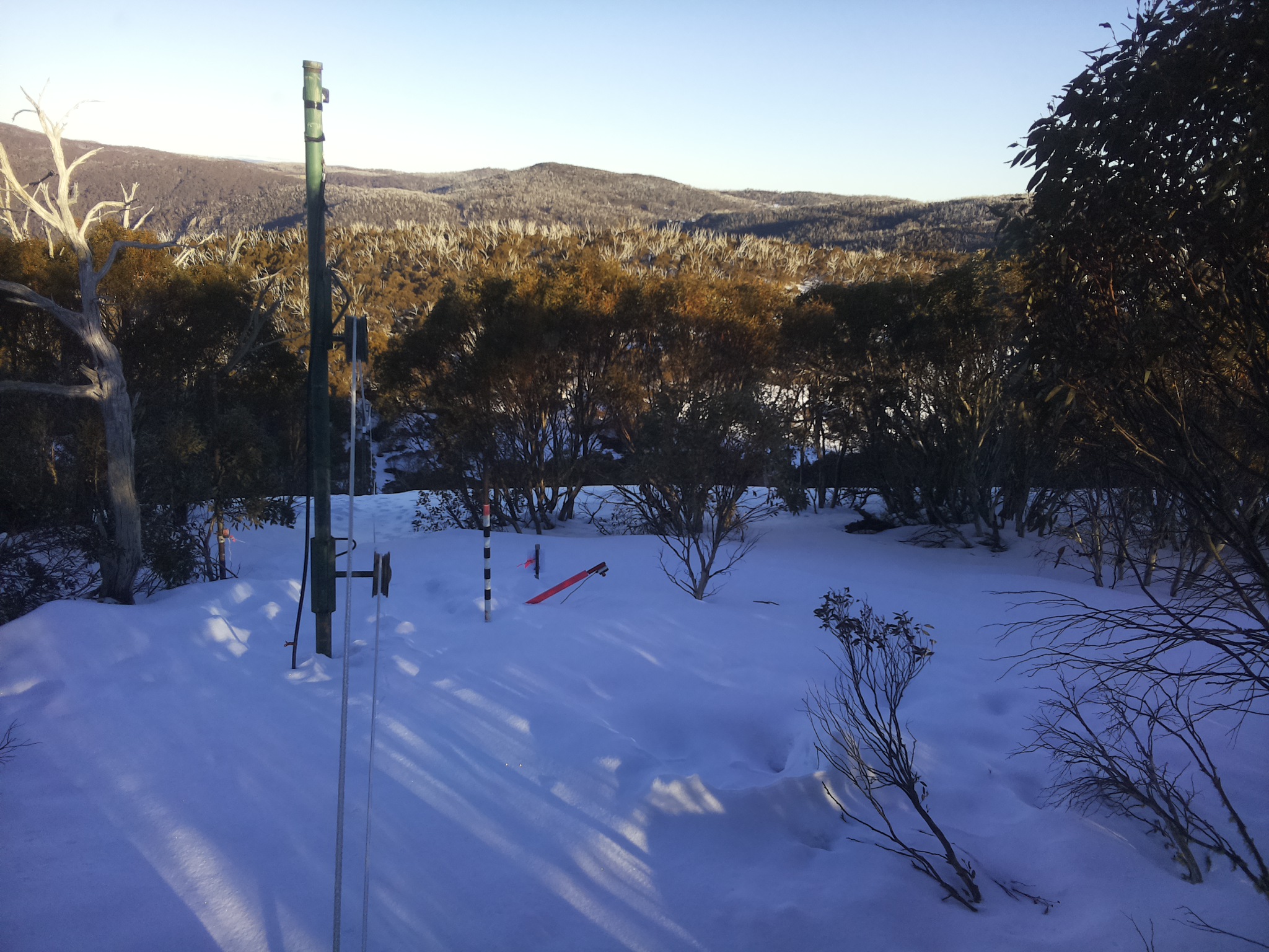 Bogong Web Cam 4:40pm Tuesday 19th of August 2025