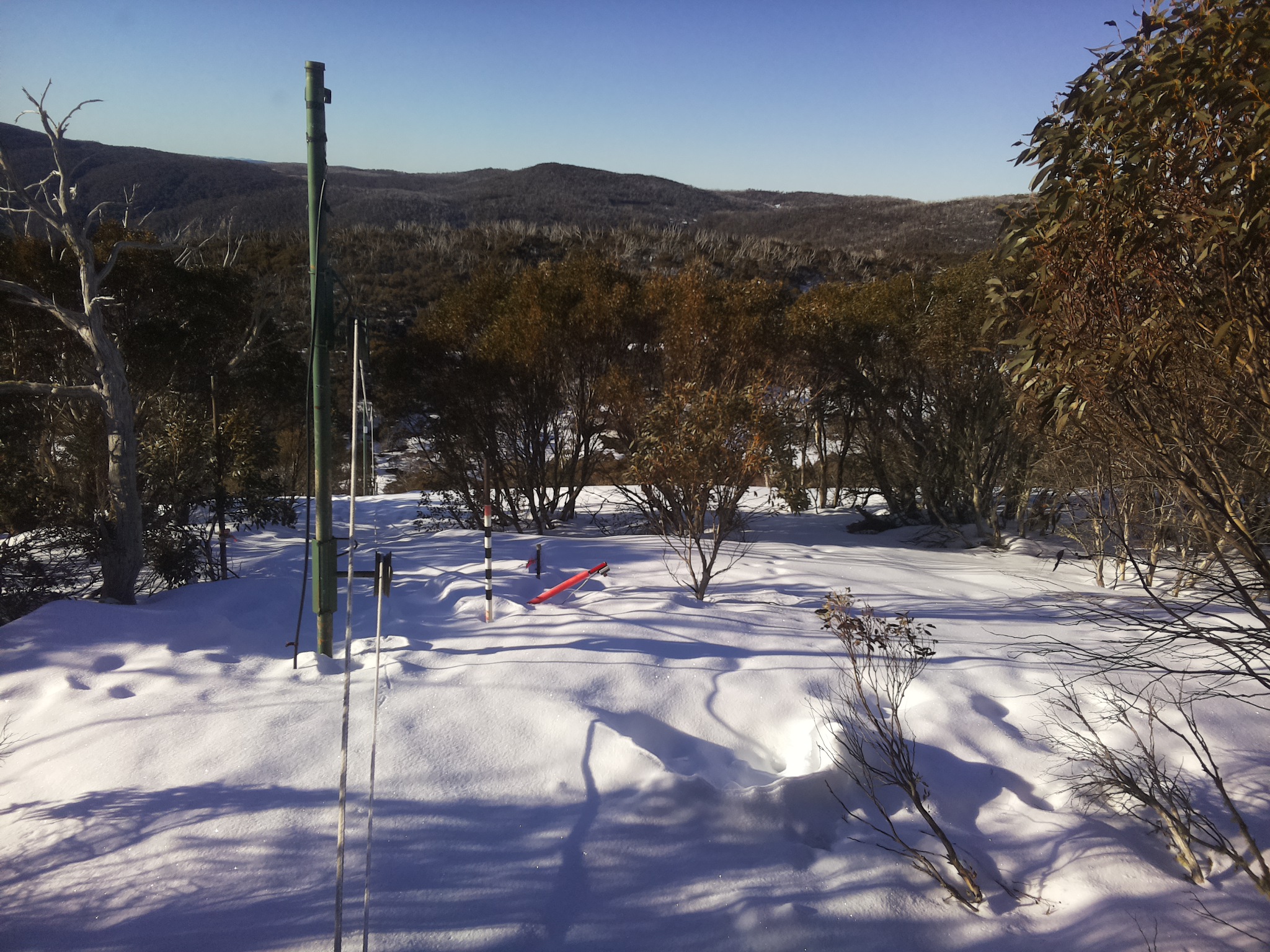 Bogong Web Cam 8:20am Wednesday 20th of August 2025