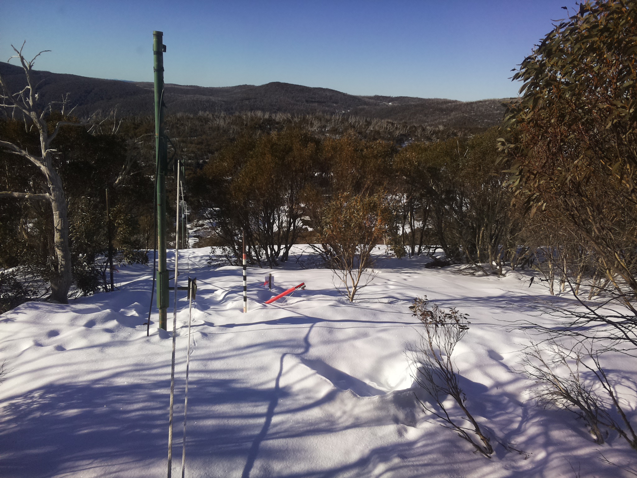 Bogong Web Cam 8:50am Wednesday 20th of August 2025