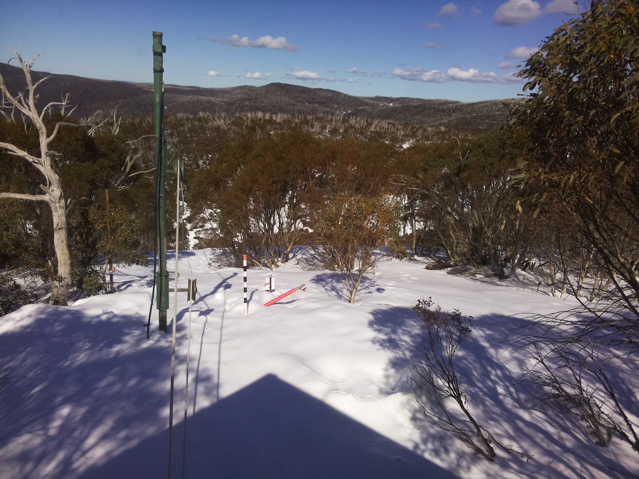 Bogong Web Cam 1:20pm Wednesday 20th of August 2025