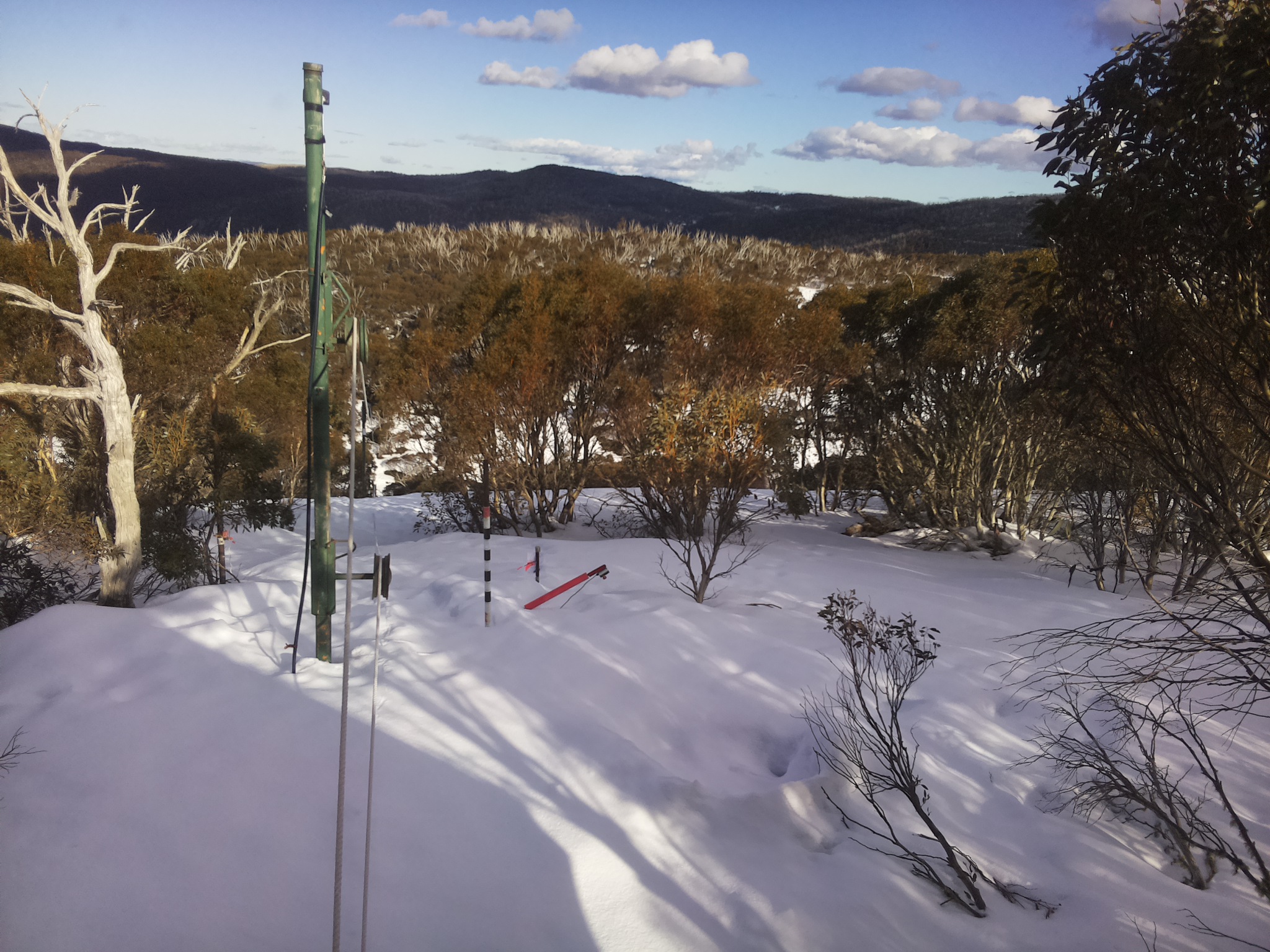 Bogong Web Cam 3:40pm Wednesday 20th of August 2025