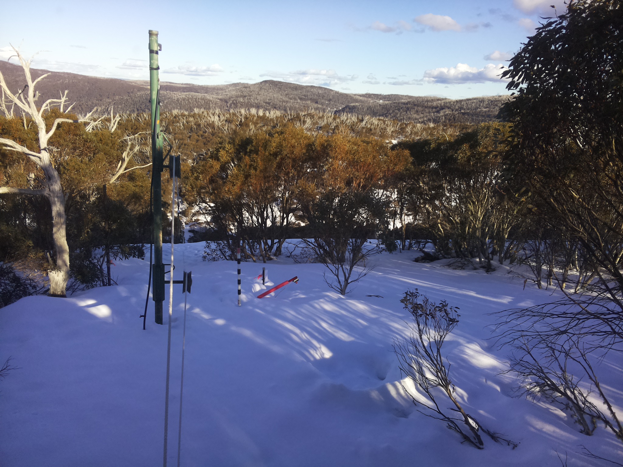 Bogong Web Cam 4:10pm Wednesday 20th of August 2025
