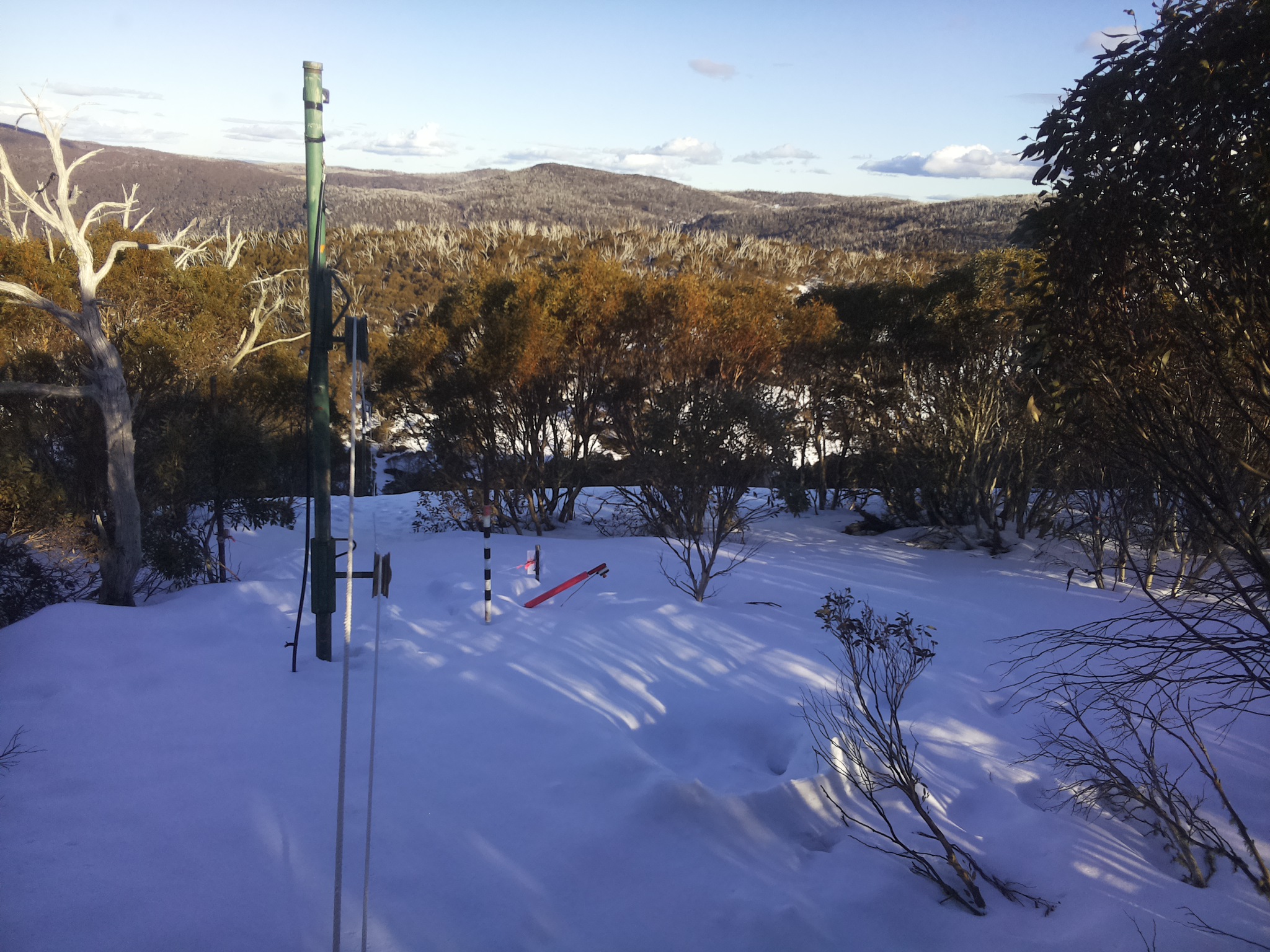 Bogong Web Cam 4:20pm Wednesday 20th of August 2025