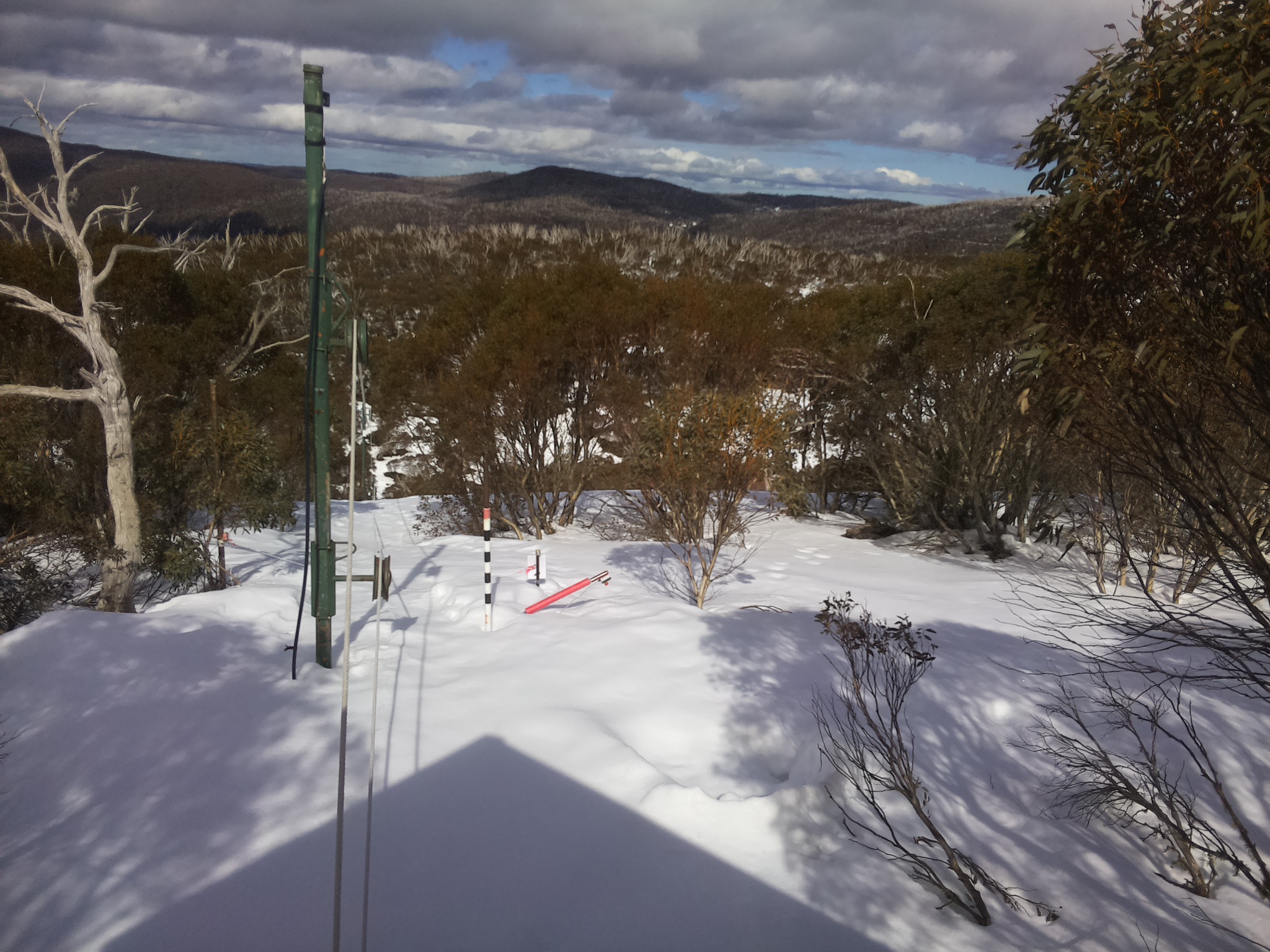 Bogong Web Cam 1:30pm Thursday 21st of August 2025