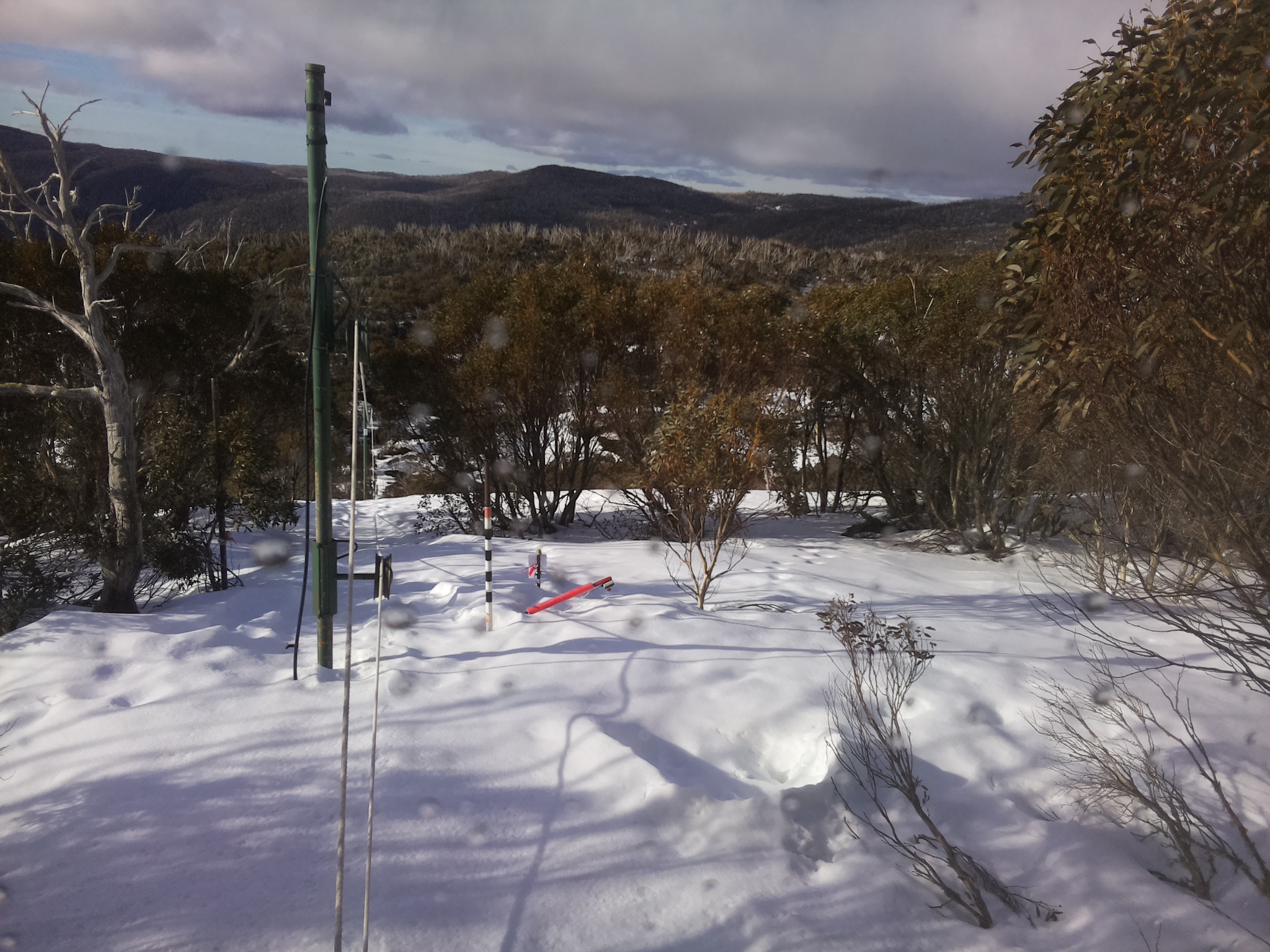 Bogong Web Cam 8:50am Friday 22nd of August 2025