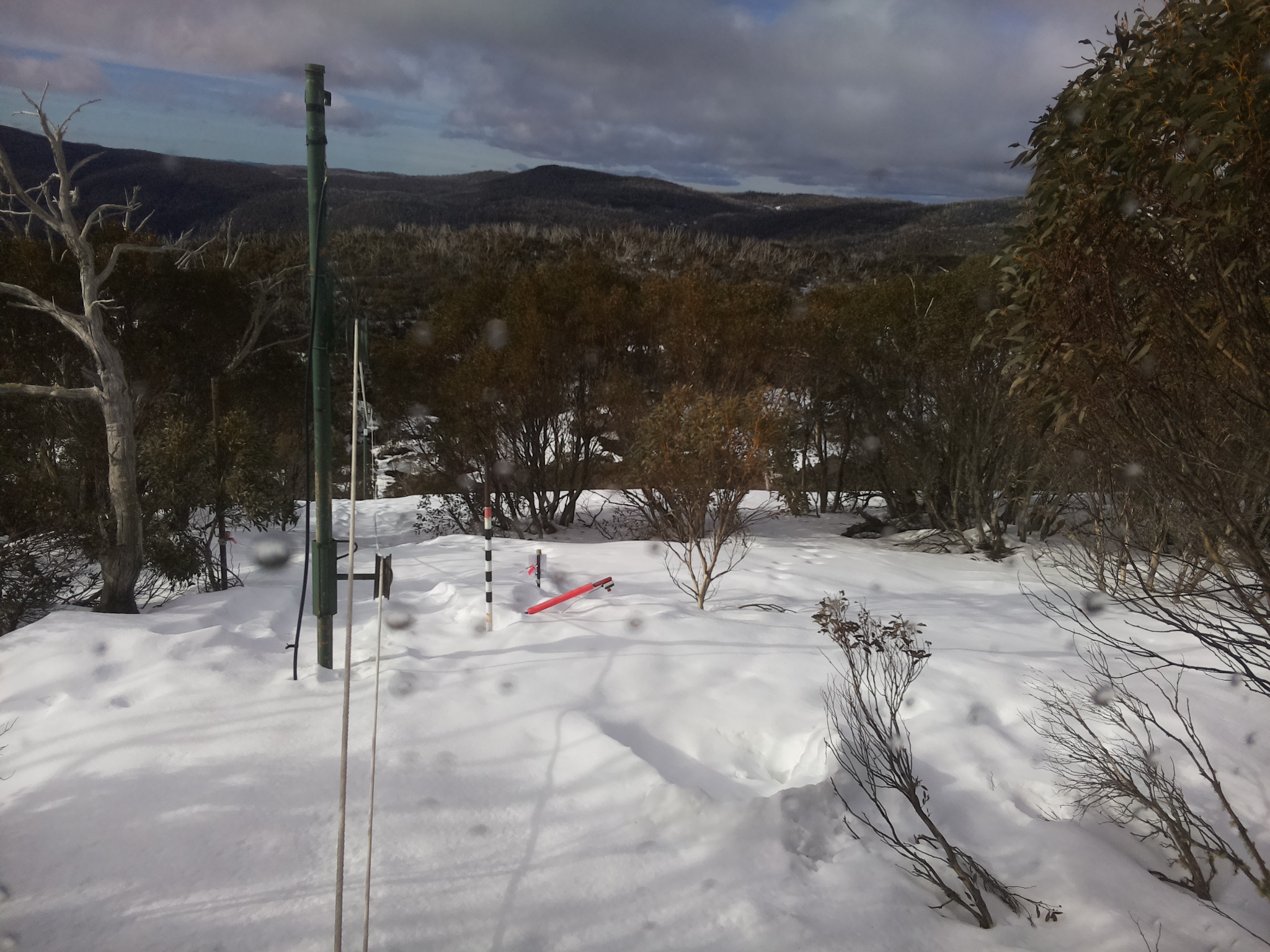 Bogong Web Cam 9:00am Friday 22nd of August 2025