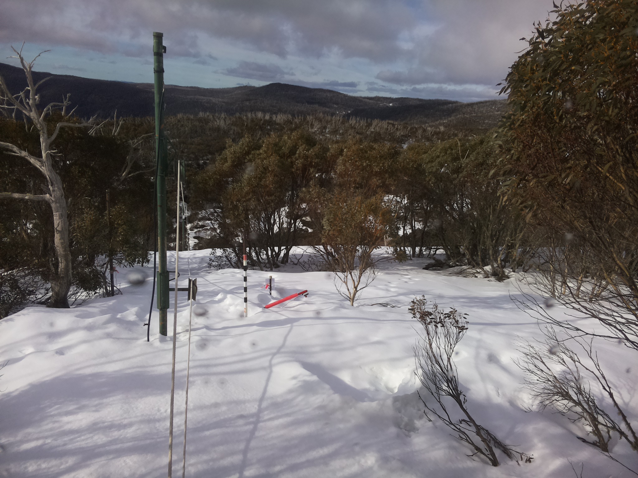Bogong Web Cam 9:20am Friday 22nd of August 2025