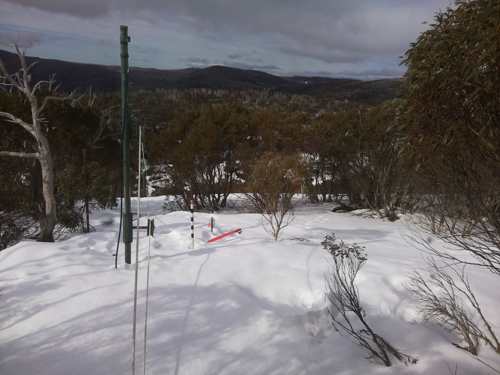 Bogong Web Cam 10:10am Friday 22nd of August 2025