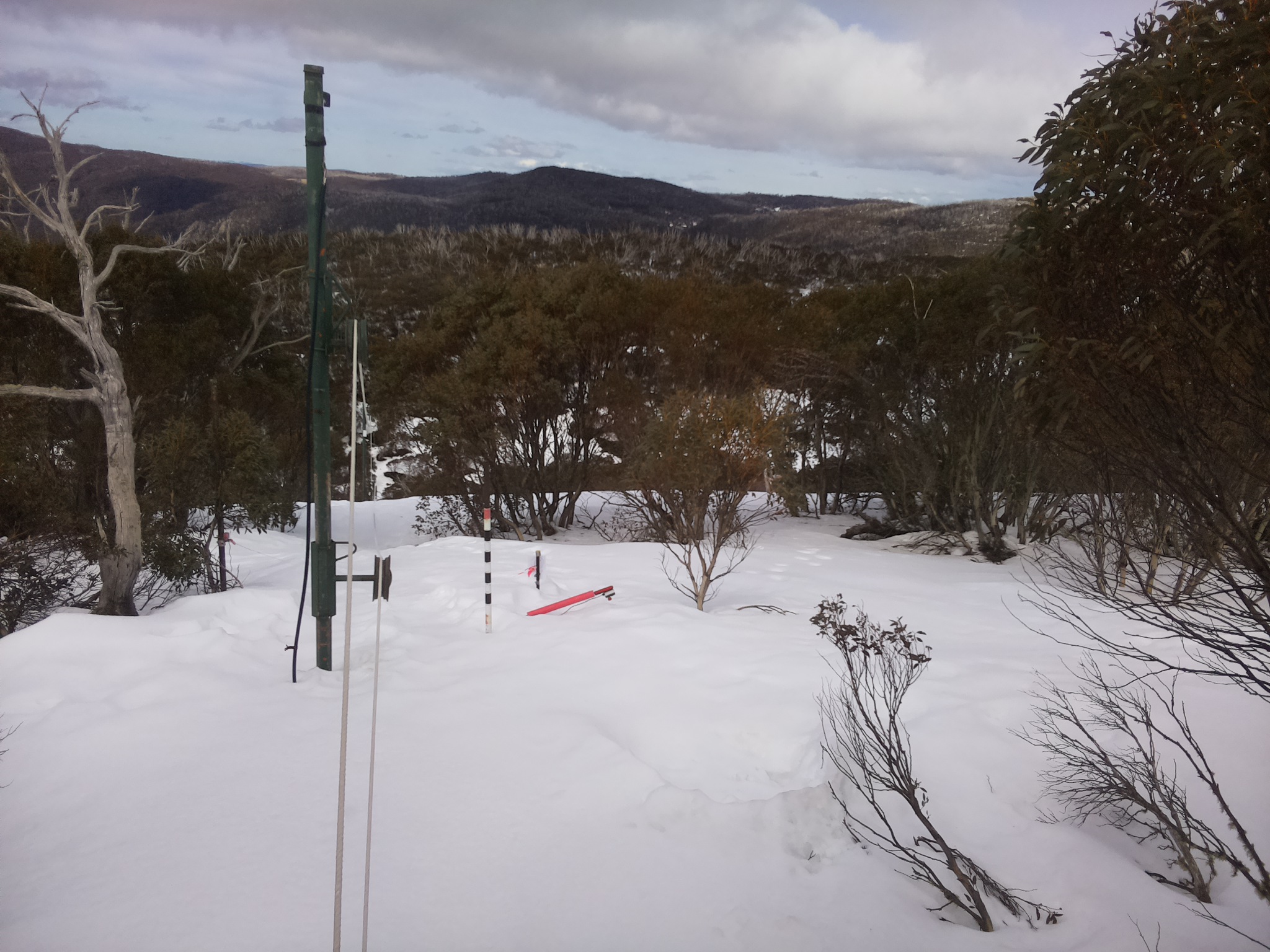 Bogong Web Cam 12:10pm Friday 22nd of August 2025