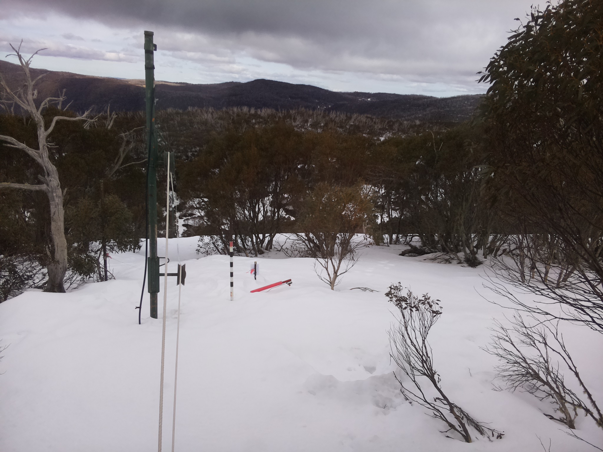 Bogong Web Cam 12:50pm Friday 22nd of August 2025