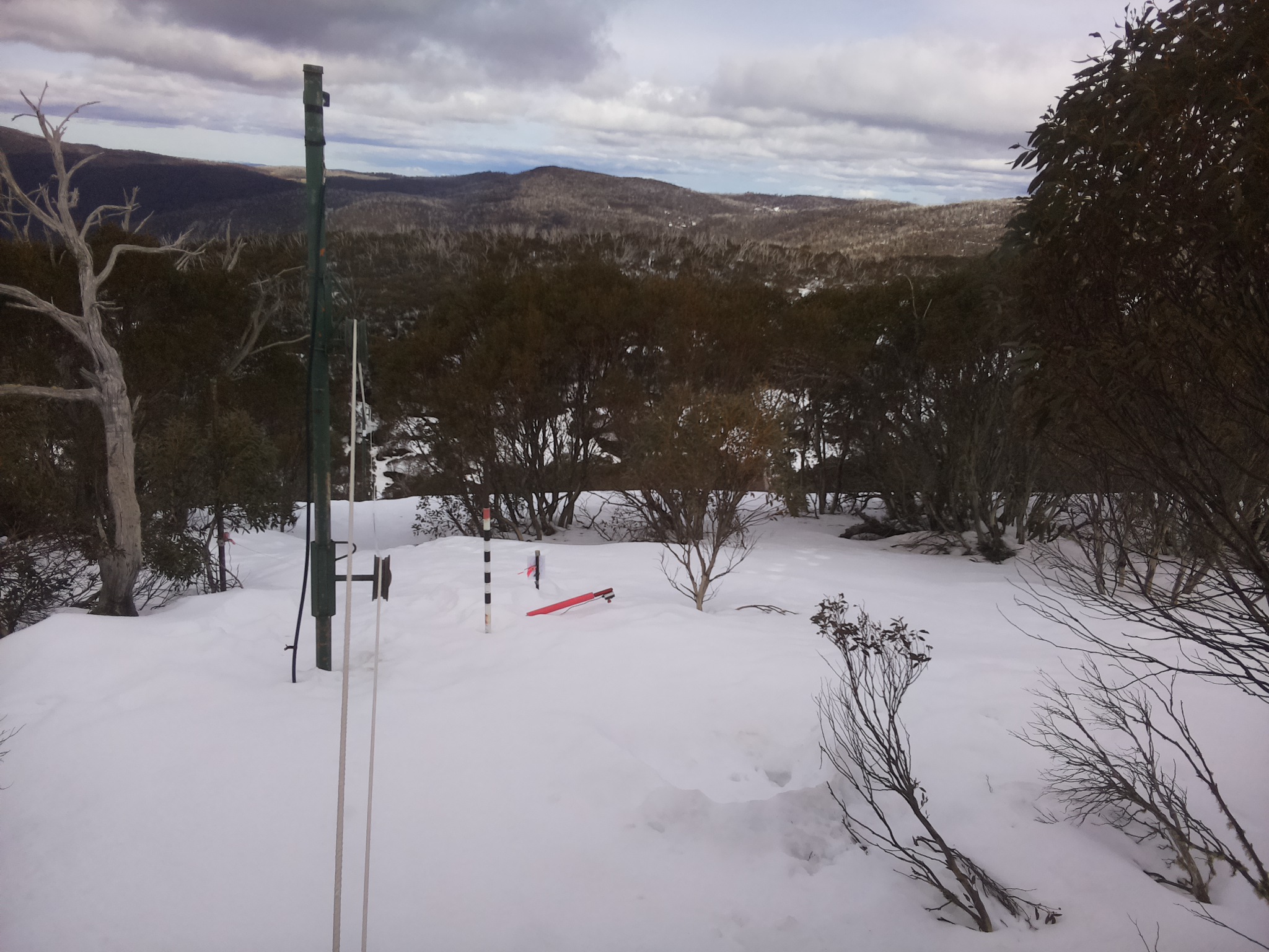 Bogong Web Cam 1:30pm Friday 22nd of August 2025