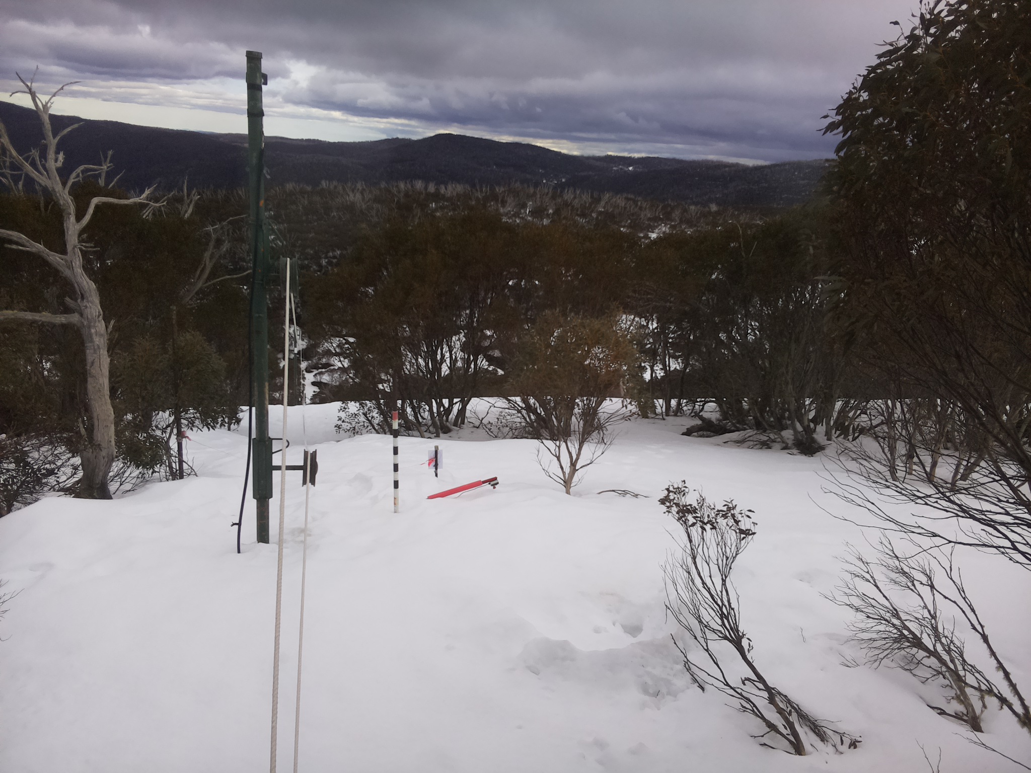 Bogong Web Cam 3:50pm Friday 22nd of August 2025