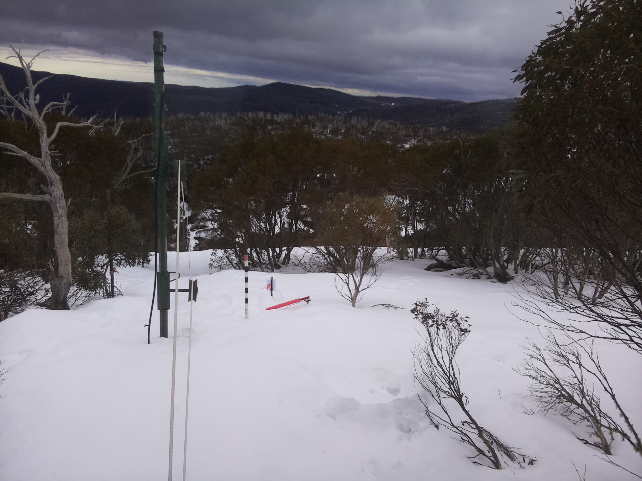 Bogong Web Cam 4:50pm Friday 22nd of August 2025