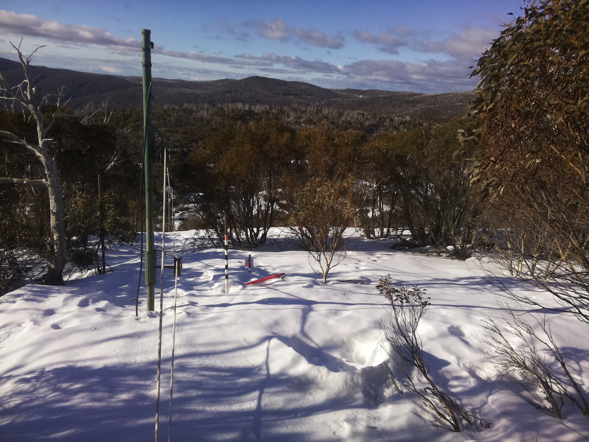 Bogong Web Cam 8:40am Saturday 23rd of August 2025