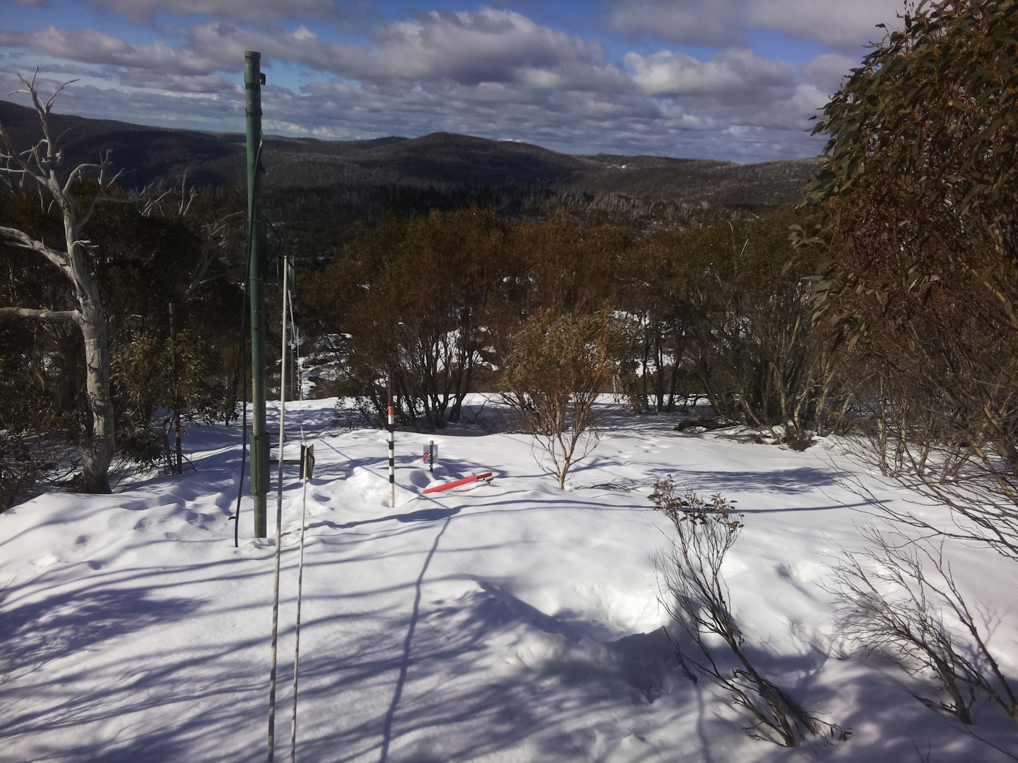 Bogong Web Cam 9:40am Saturday 23rd of August 2025