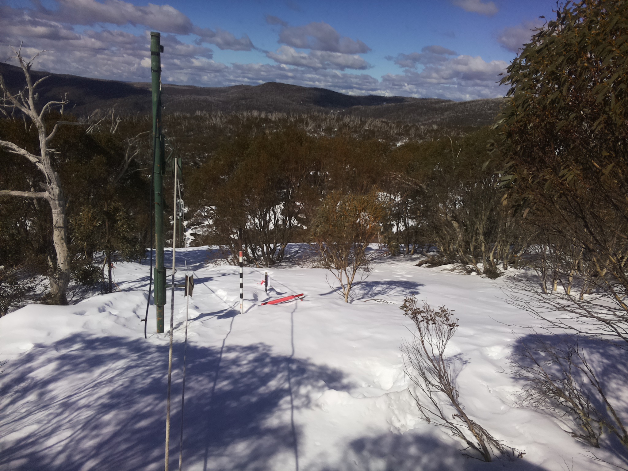 Bogong Web Cam 11:40am Saturday 23rd of August 2025