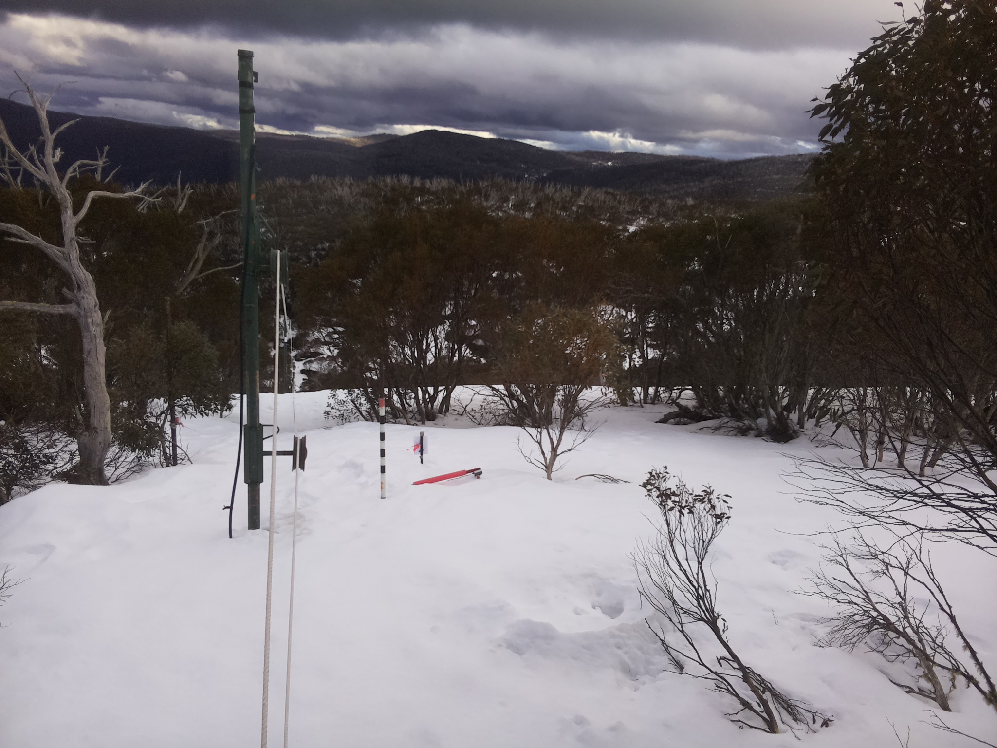Bogong Web Cam 4:20pm Saturday 23rd of August 2025