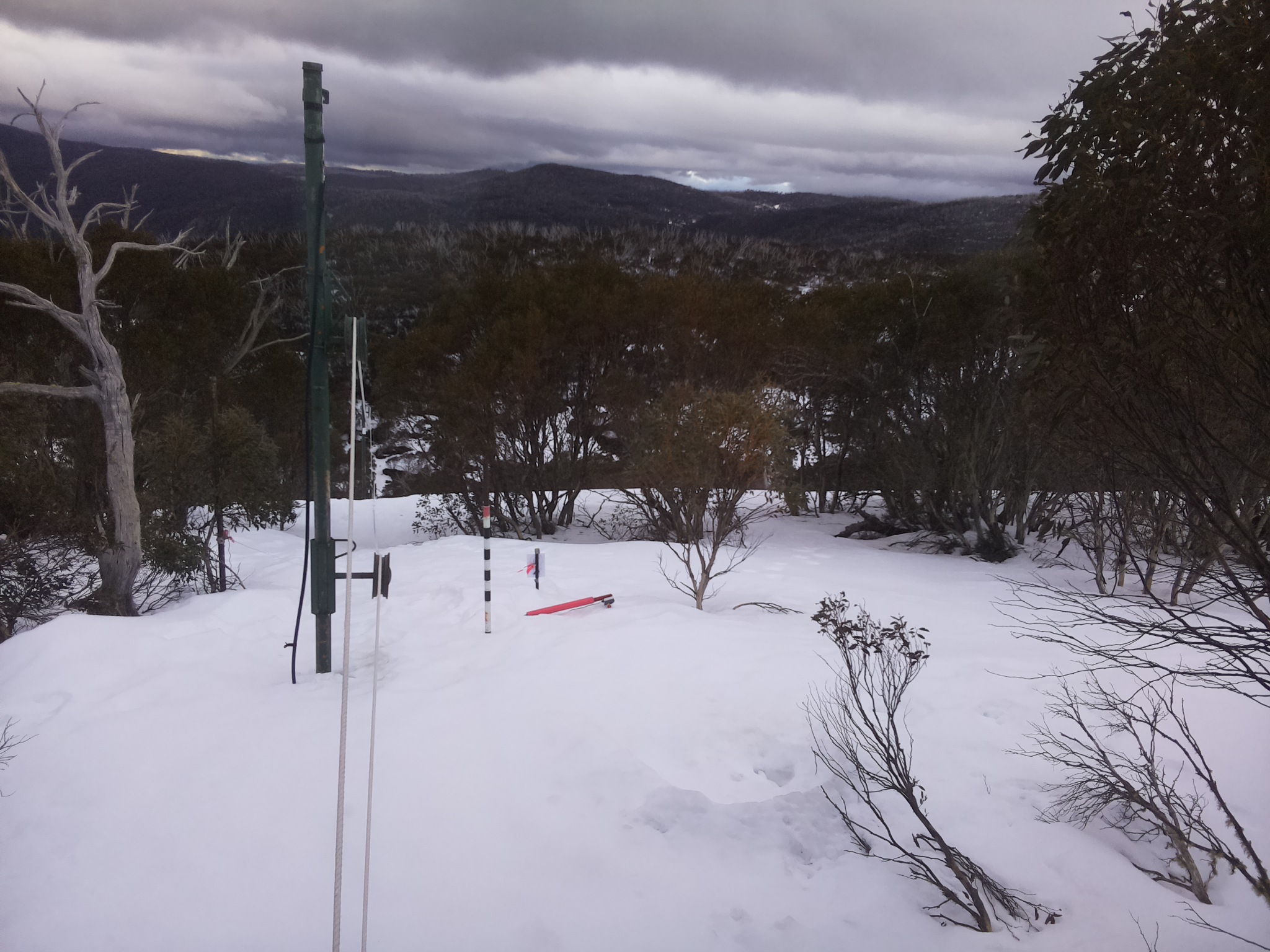Bogong Web Cam 4:40pm Saturday 23rd of August 2025