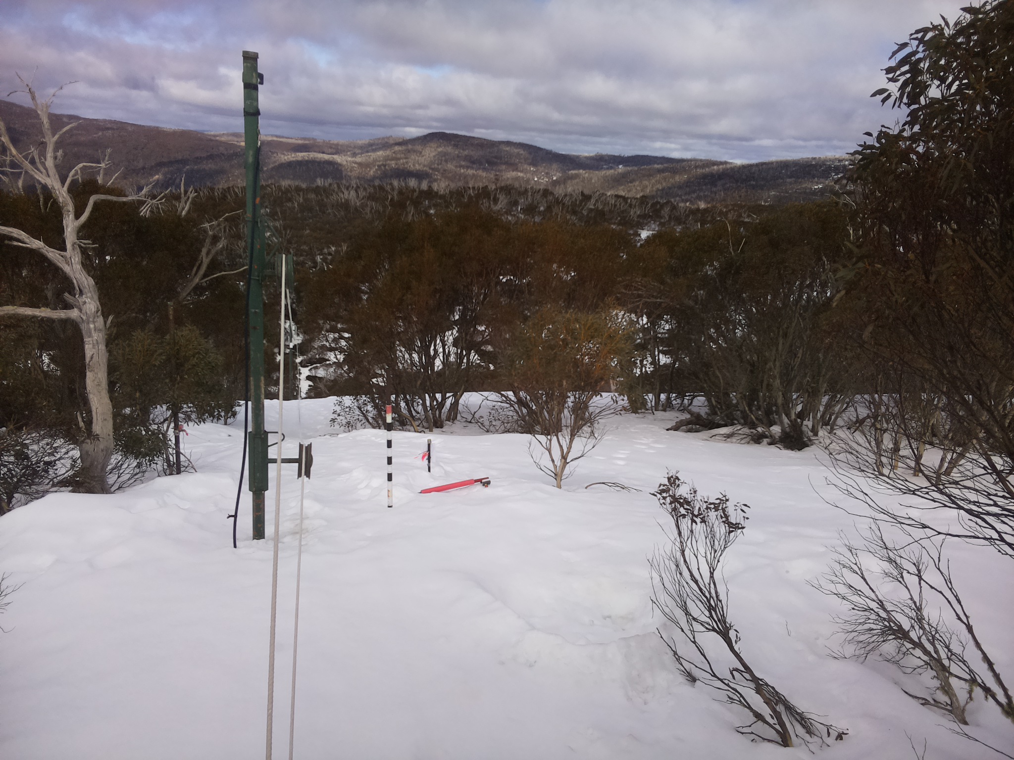 Bogong Web Cam 1:30pm Sunday 24th of August 2025