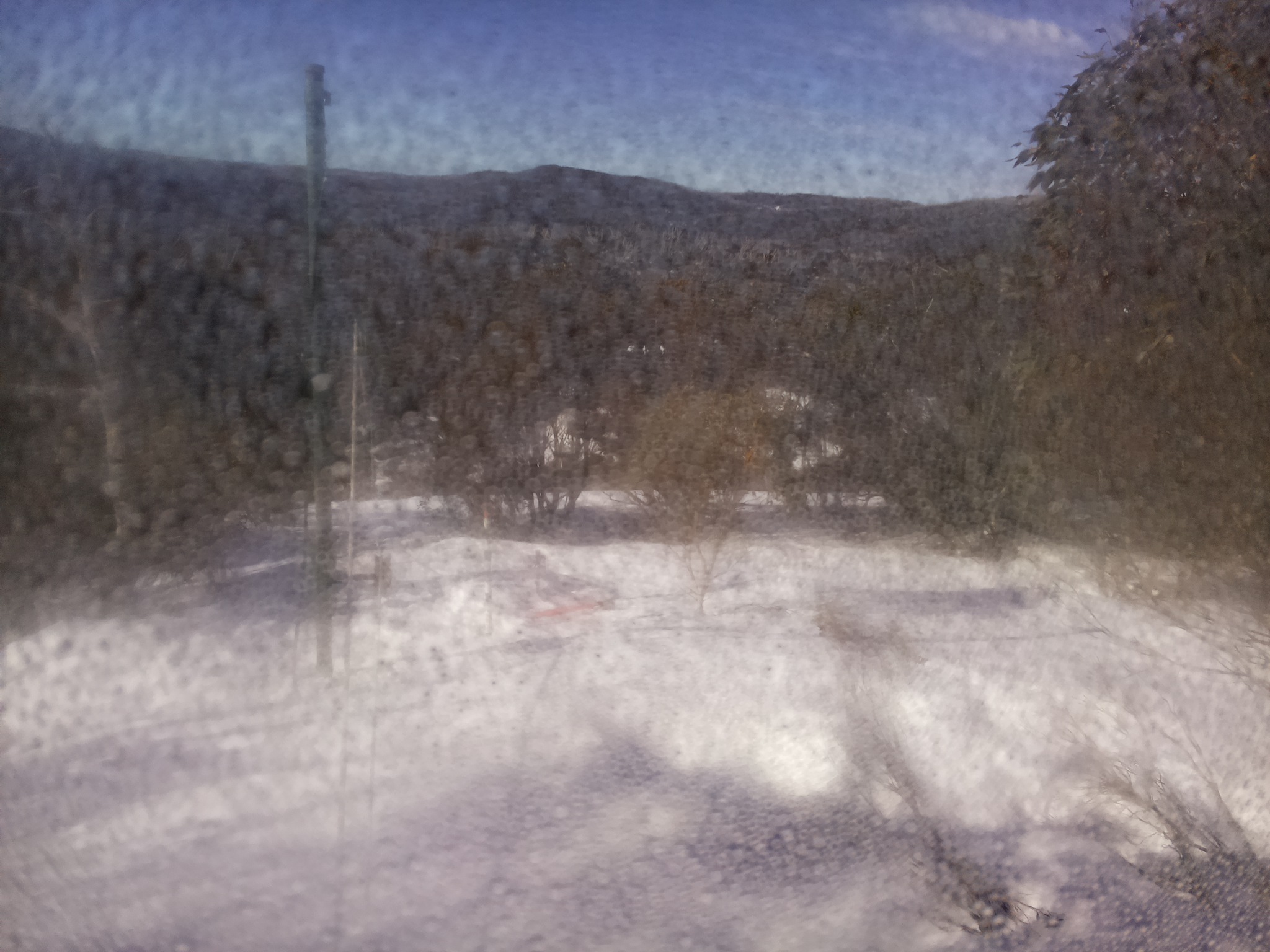 Bogong Web Cam 9:40am Monday 25th of August 2025
