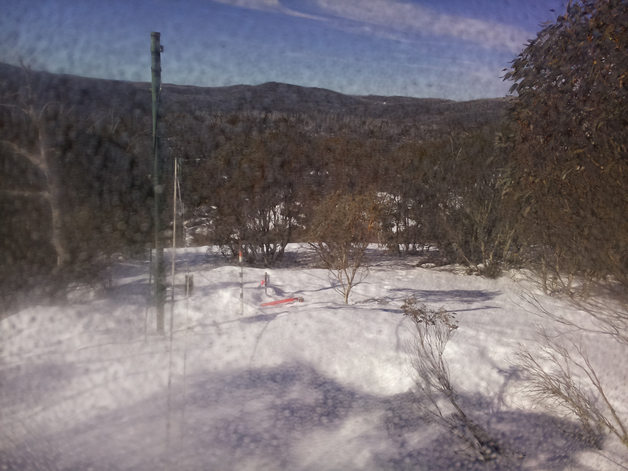 Bogong Web Cam 10:00am Monday 25th of August 2025