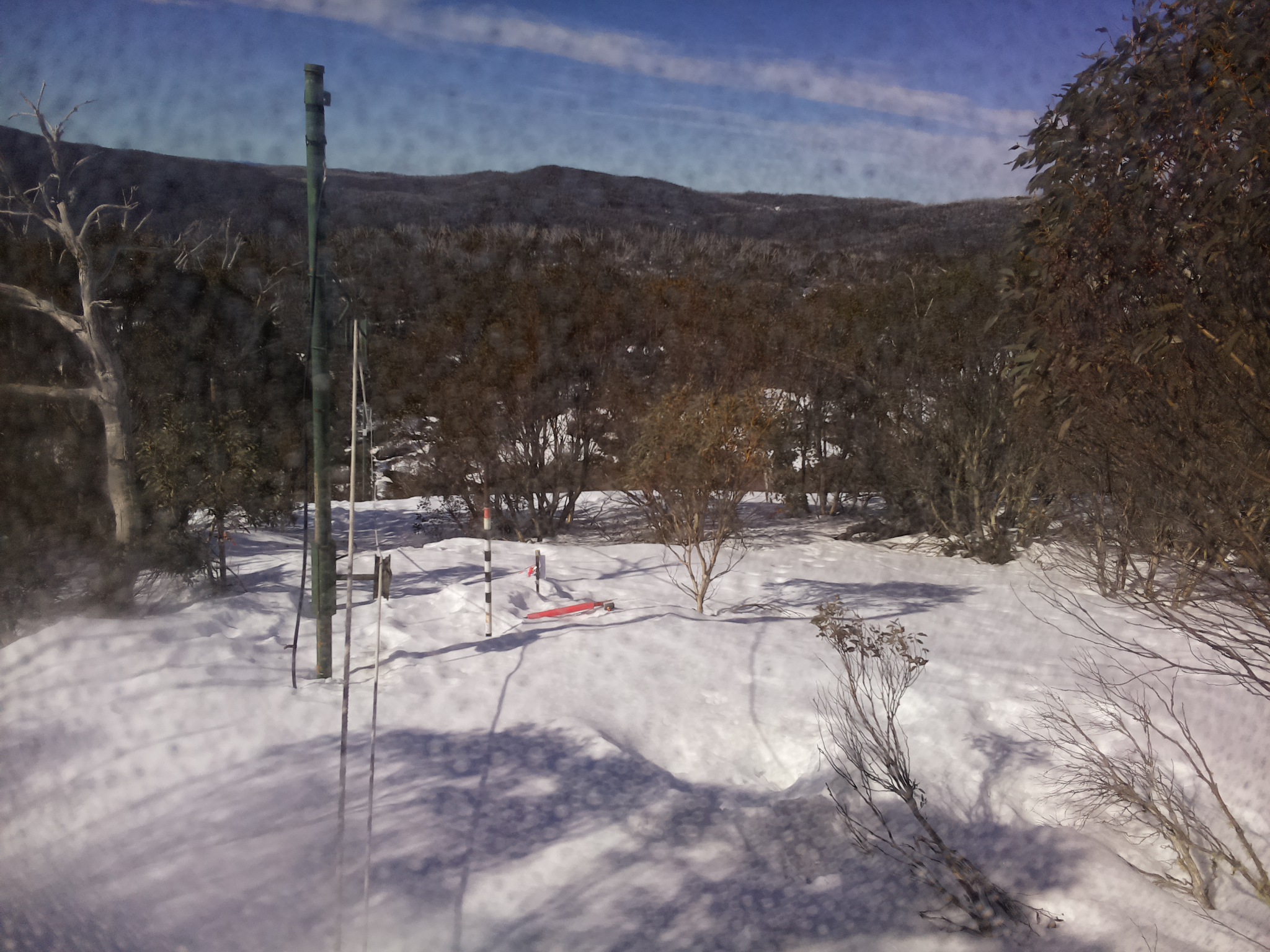 Bogong Web Cam 10:20am Monday 25th of August 2025